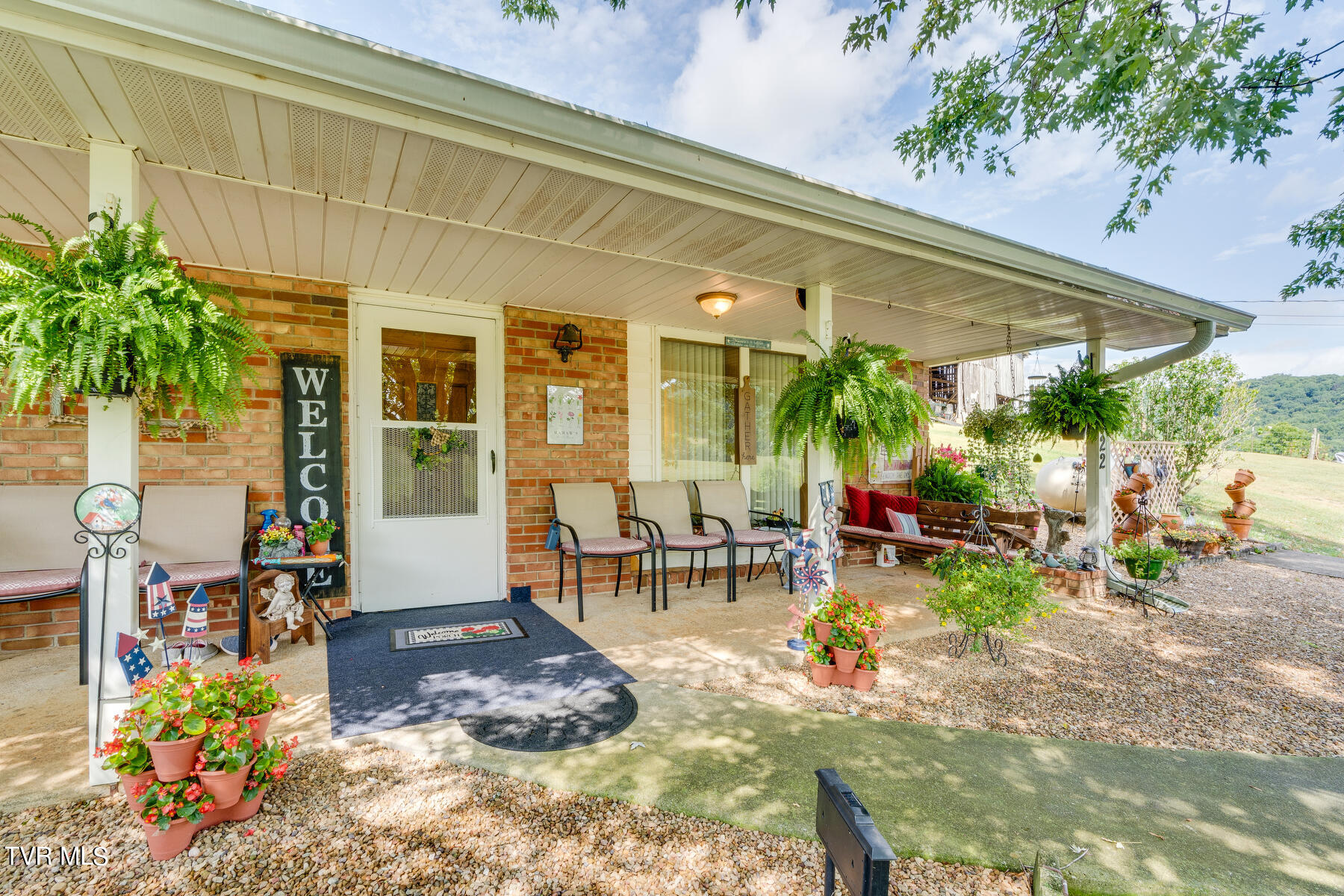 422 Looneys Gap Road
