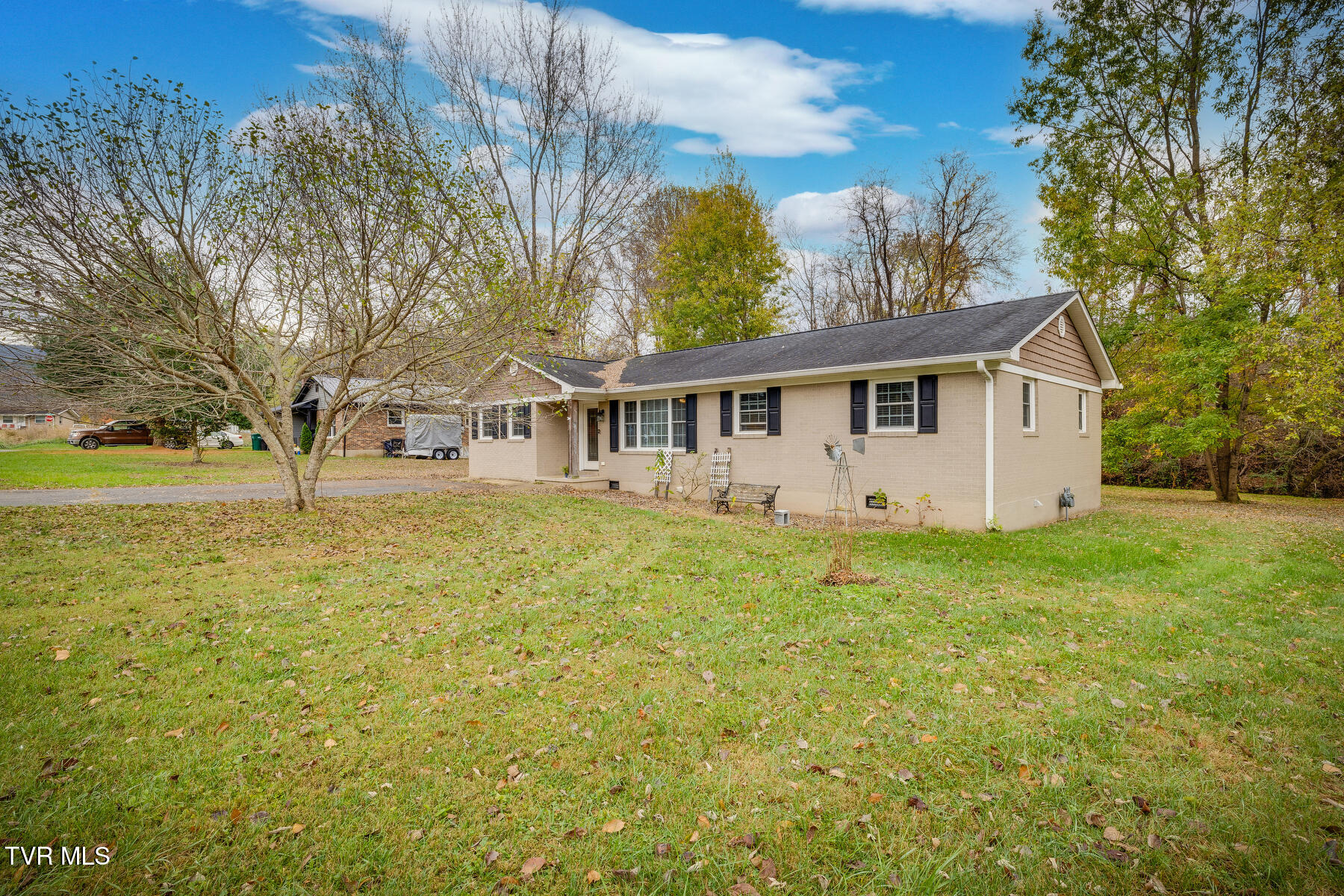 108 Meadowbrook Street