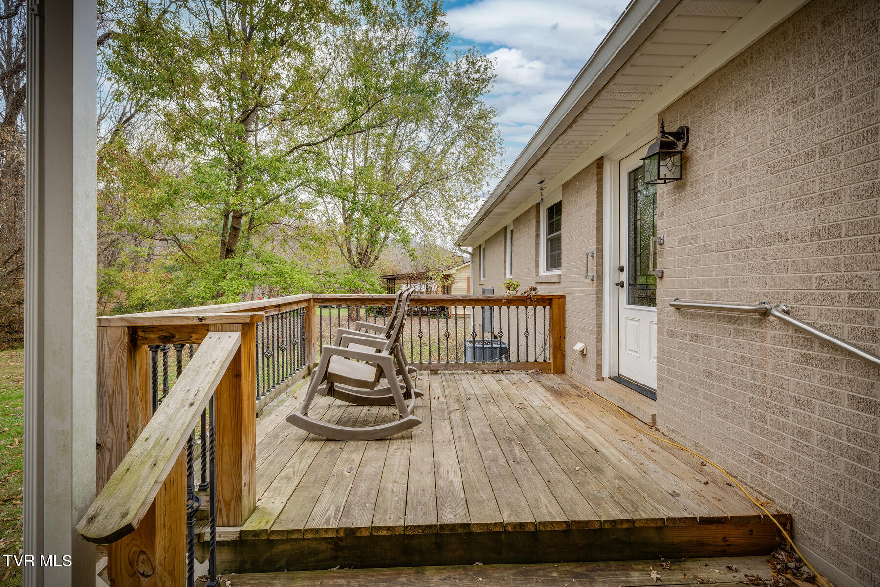 108 Meadowbrook Street