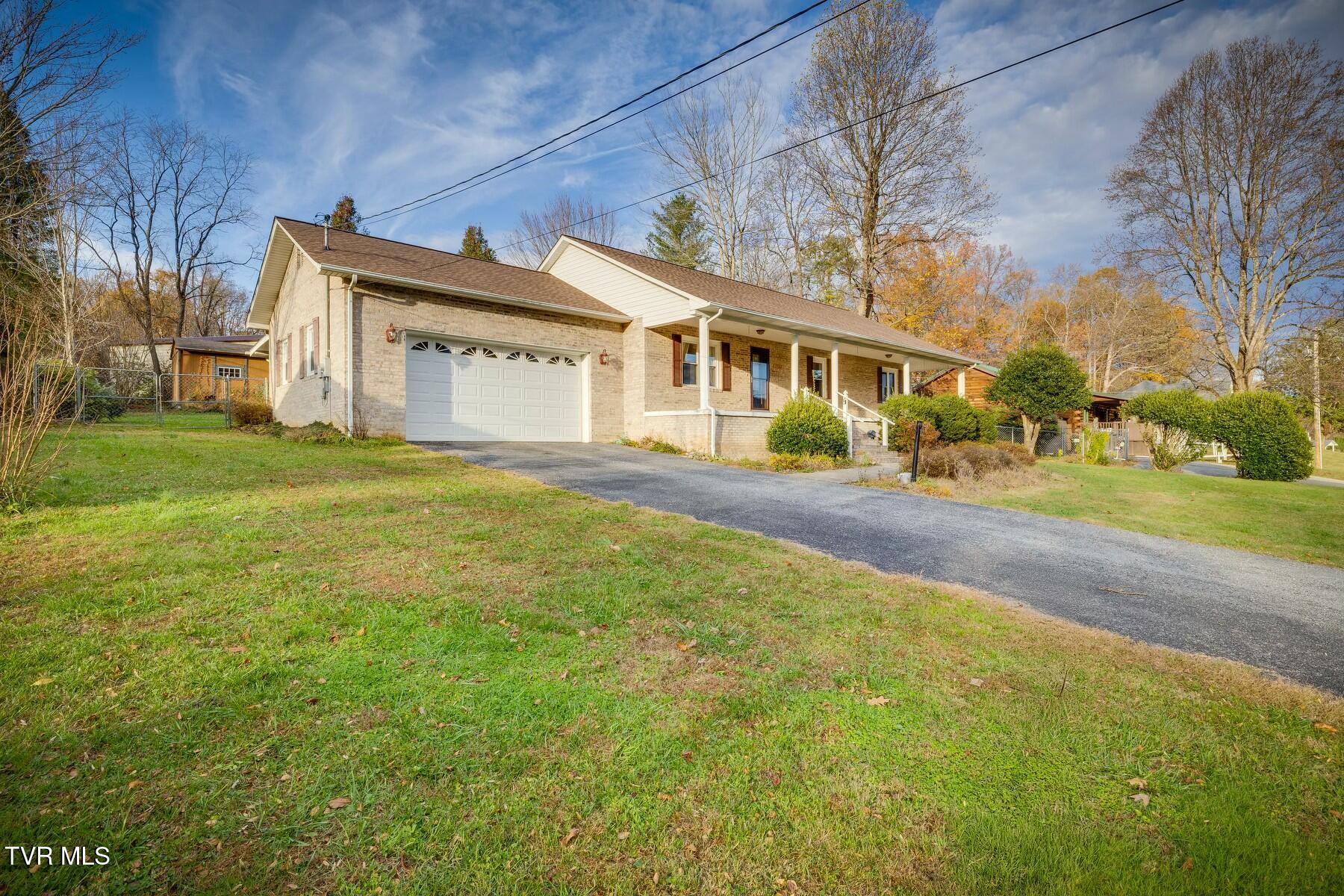 2566 Bob Little Road