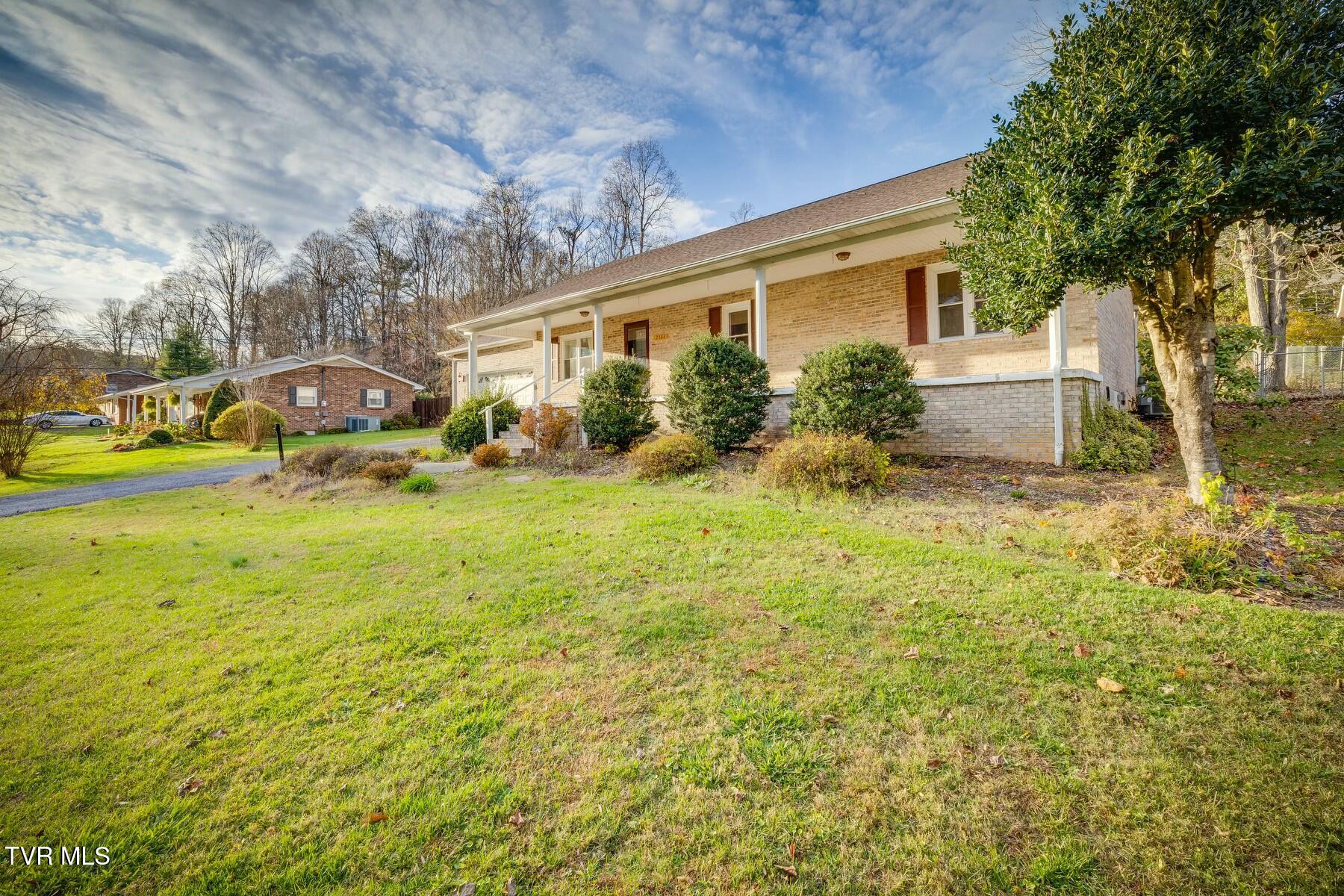 2566 Bob Little Road
