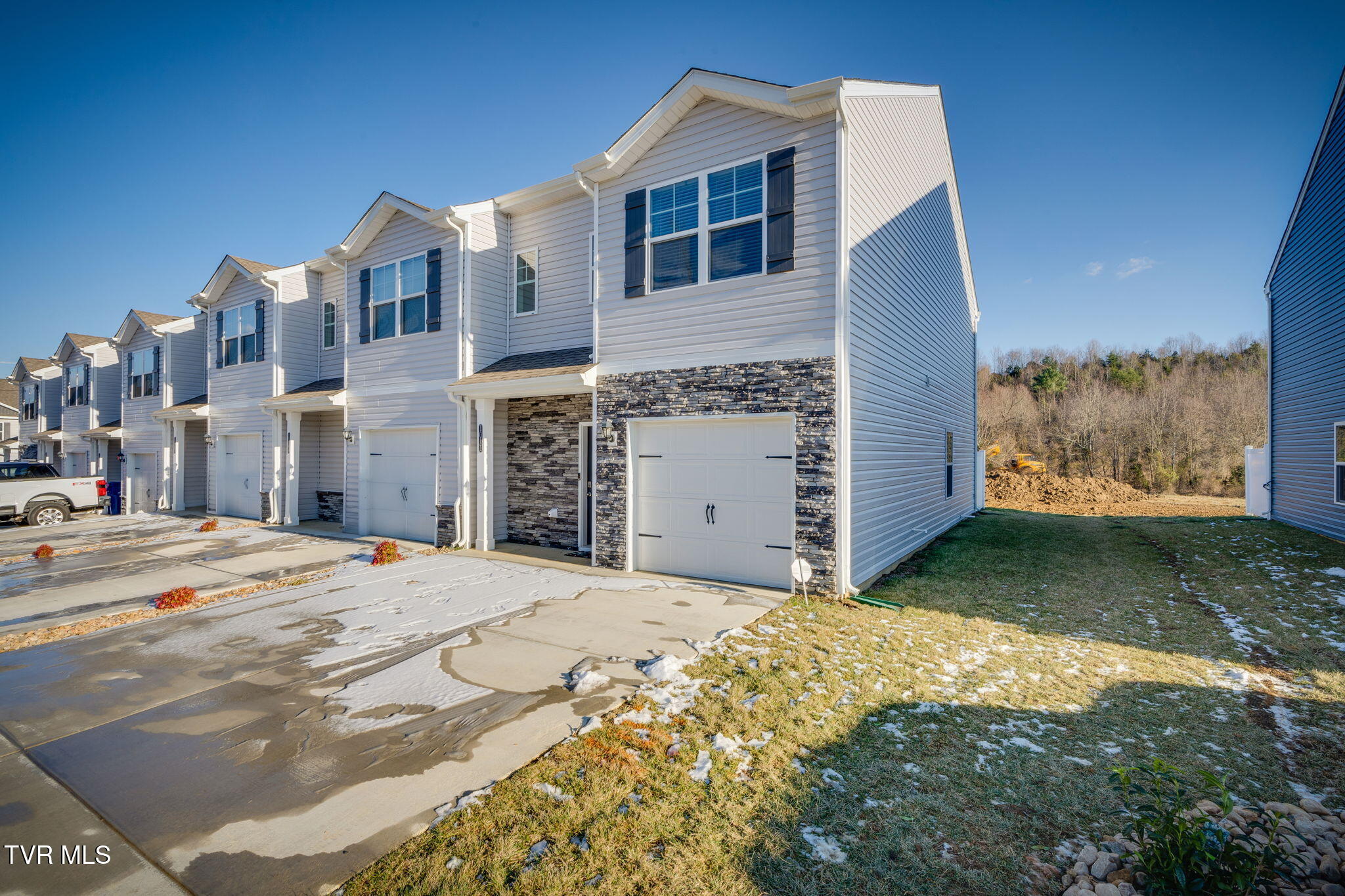 1011 Saylors Place