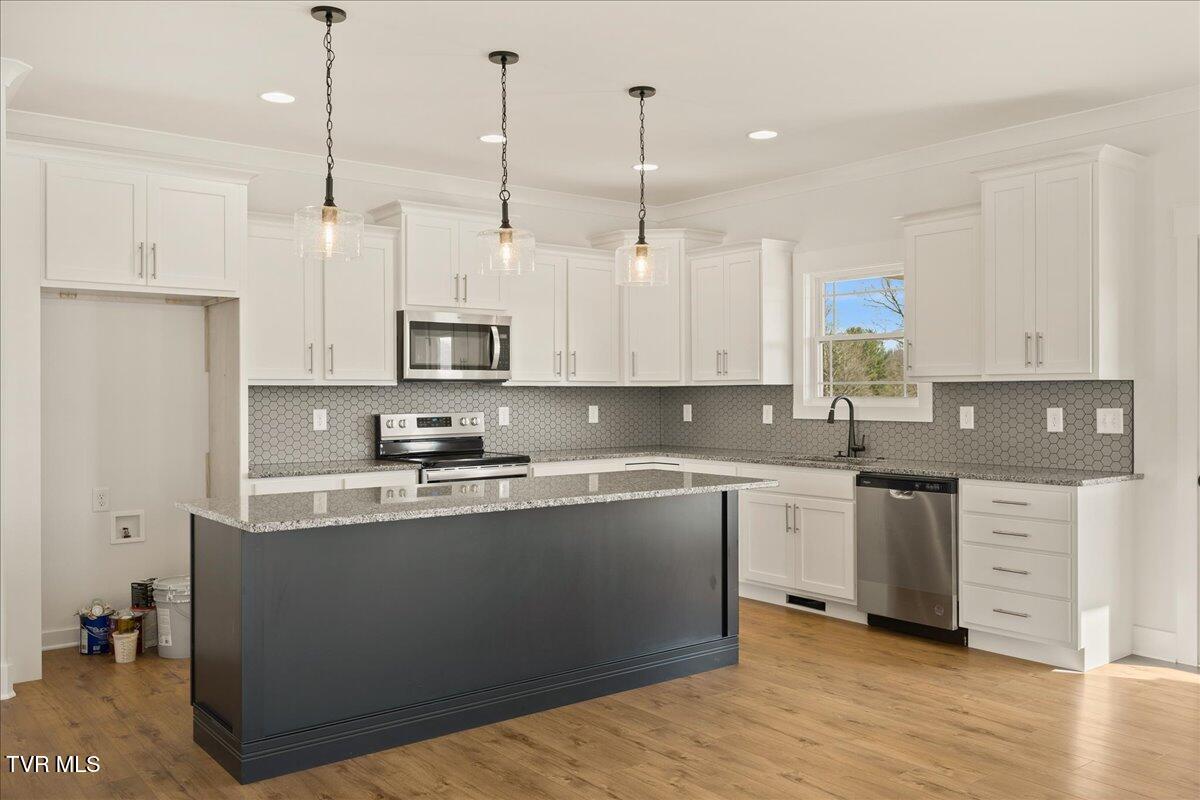 1264 Cabot Cove