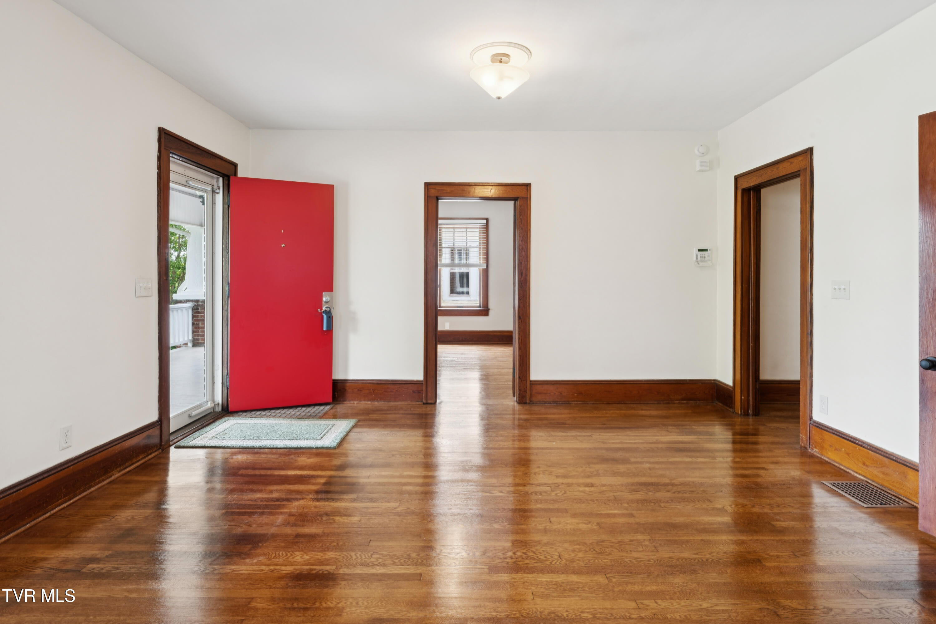 110 East I Street