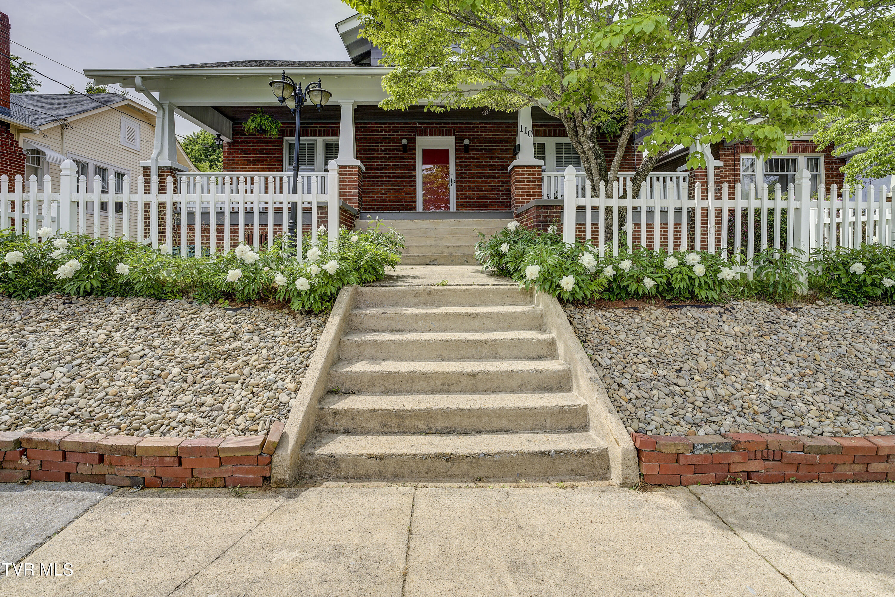 110 East I Street