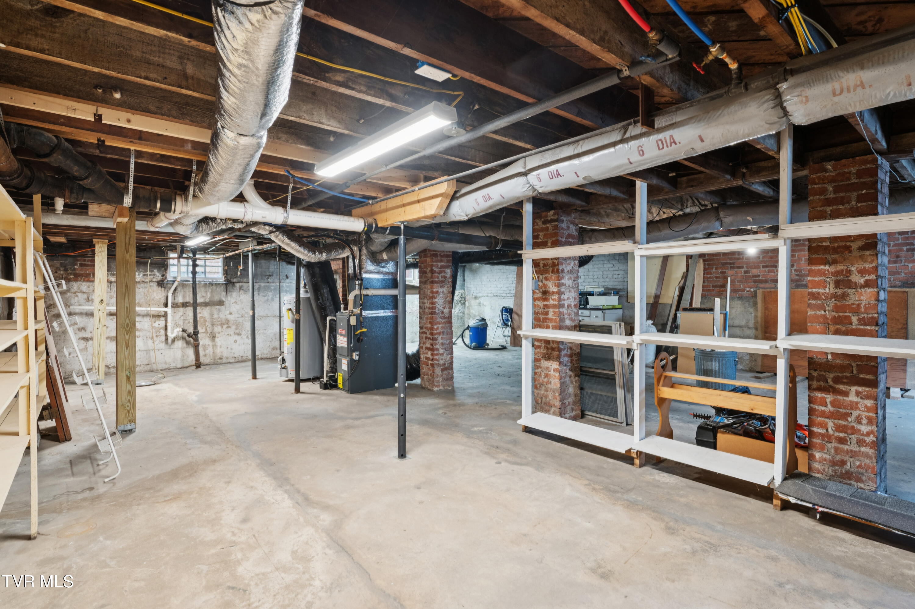 110 East I Street