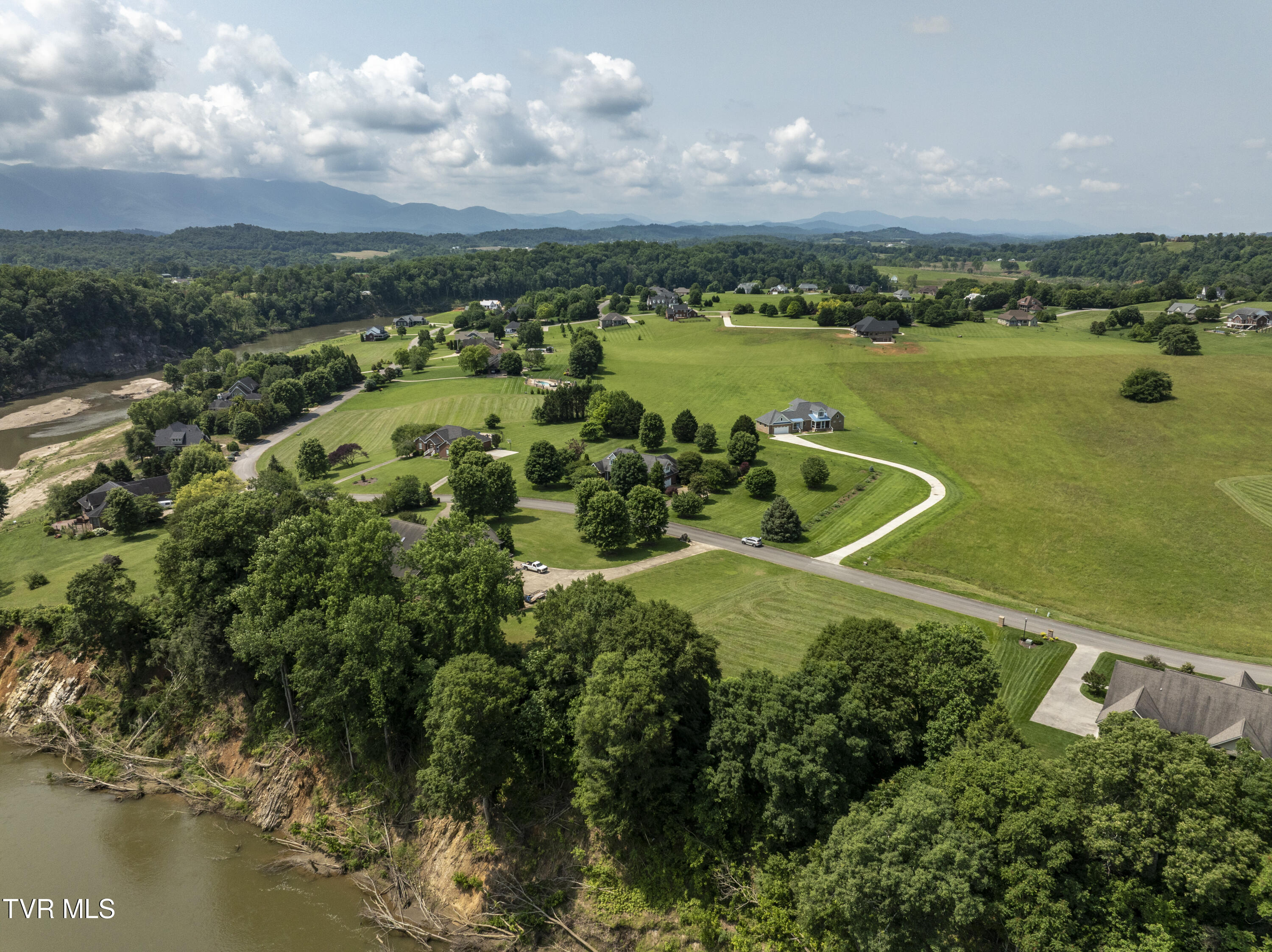 613 Waterstone Circle
