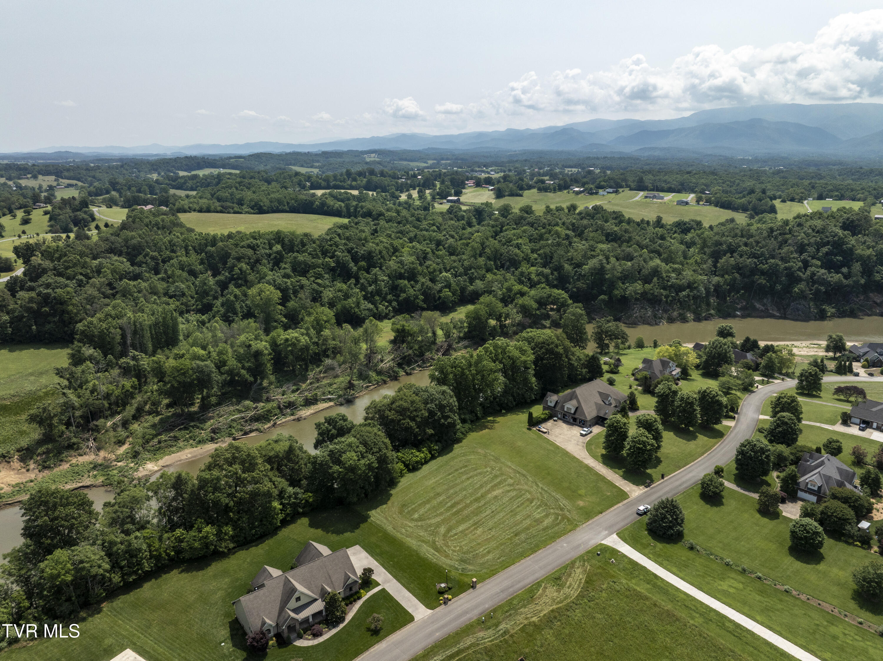 613 Waterstone Circle