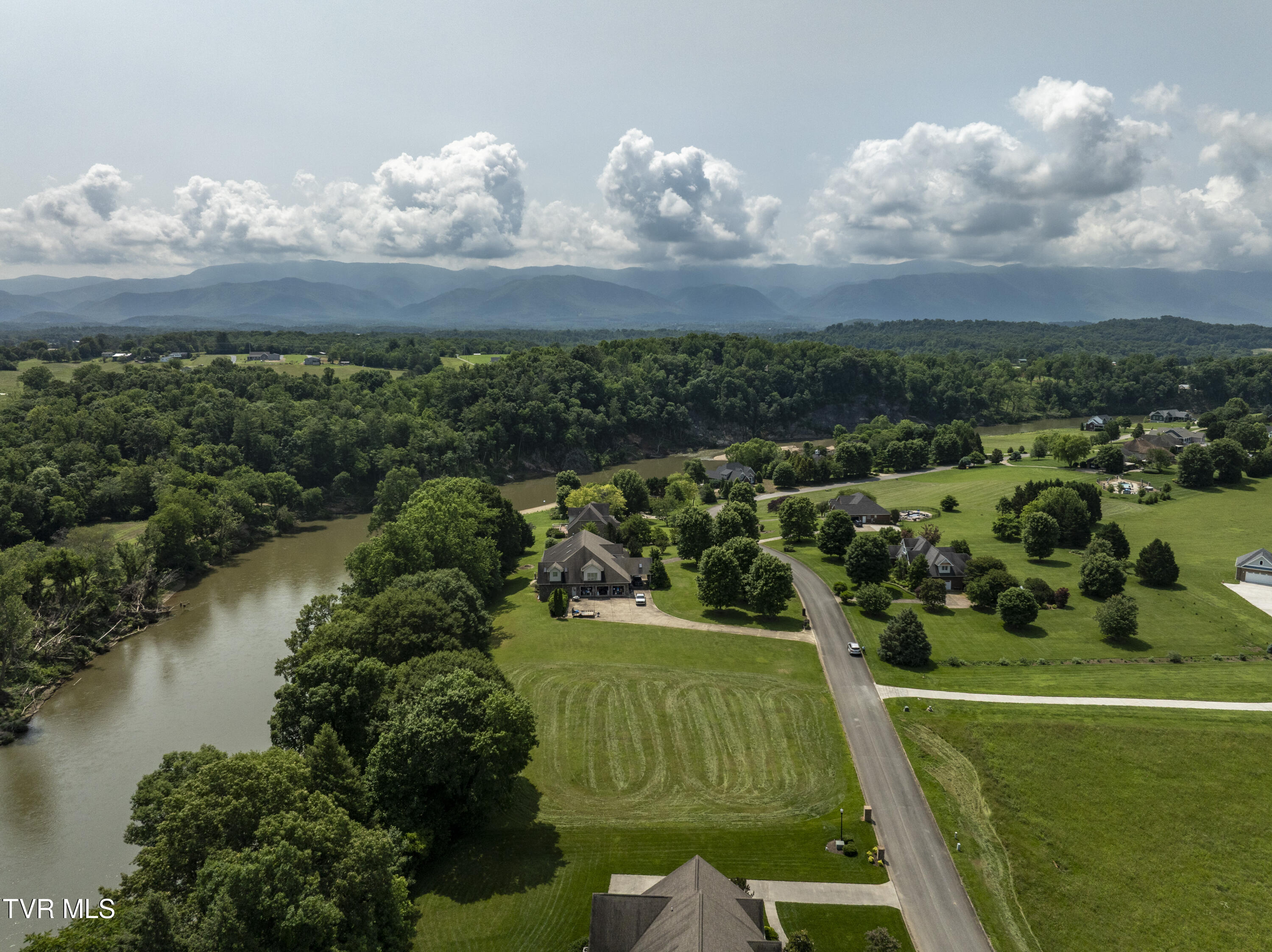 613 Waterstone Circle