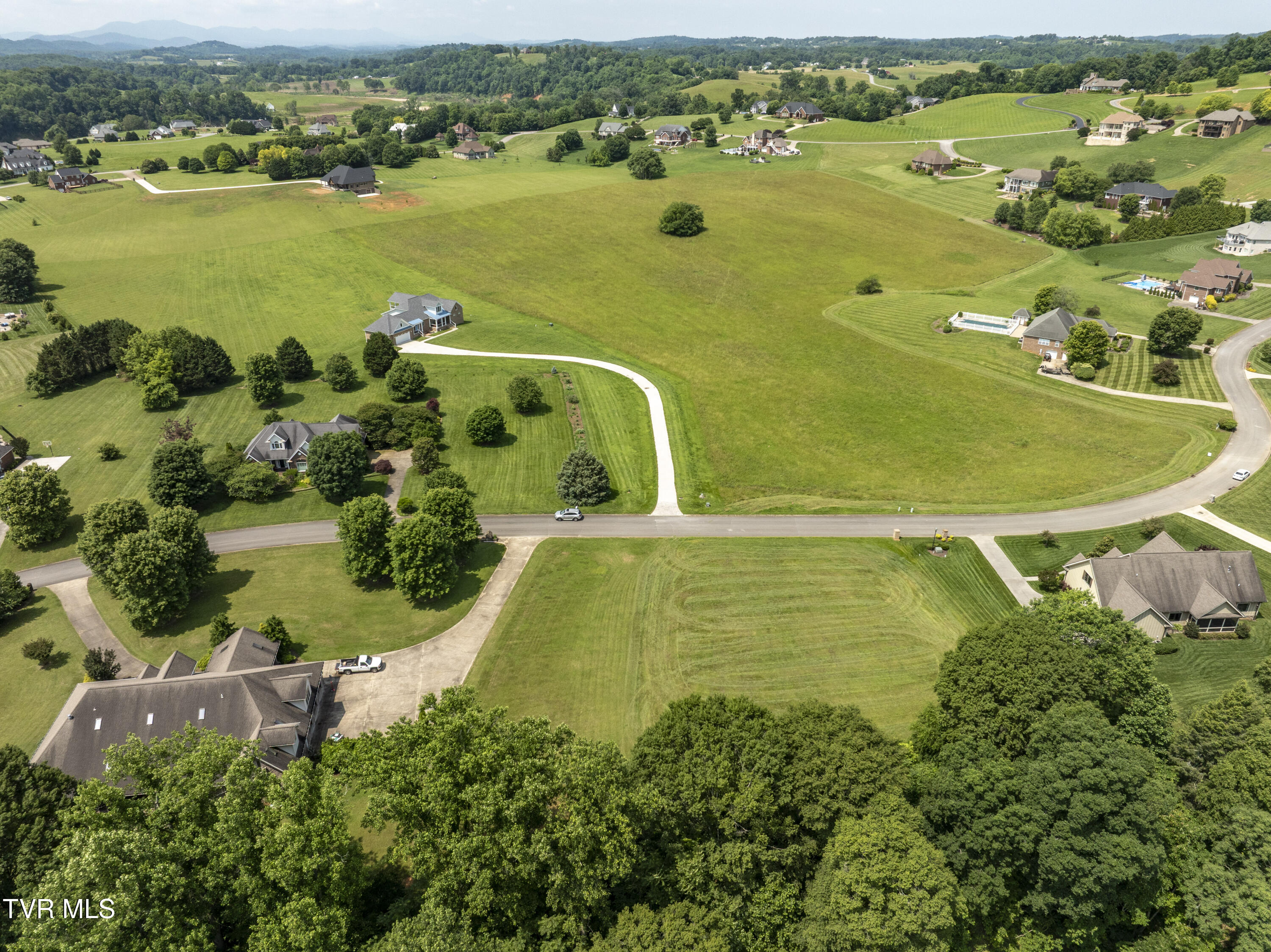 613 Waterstone Circle