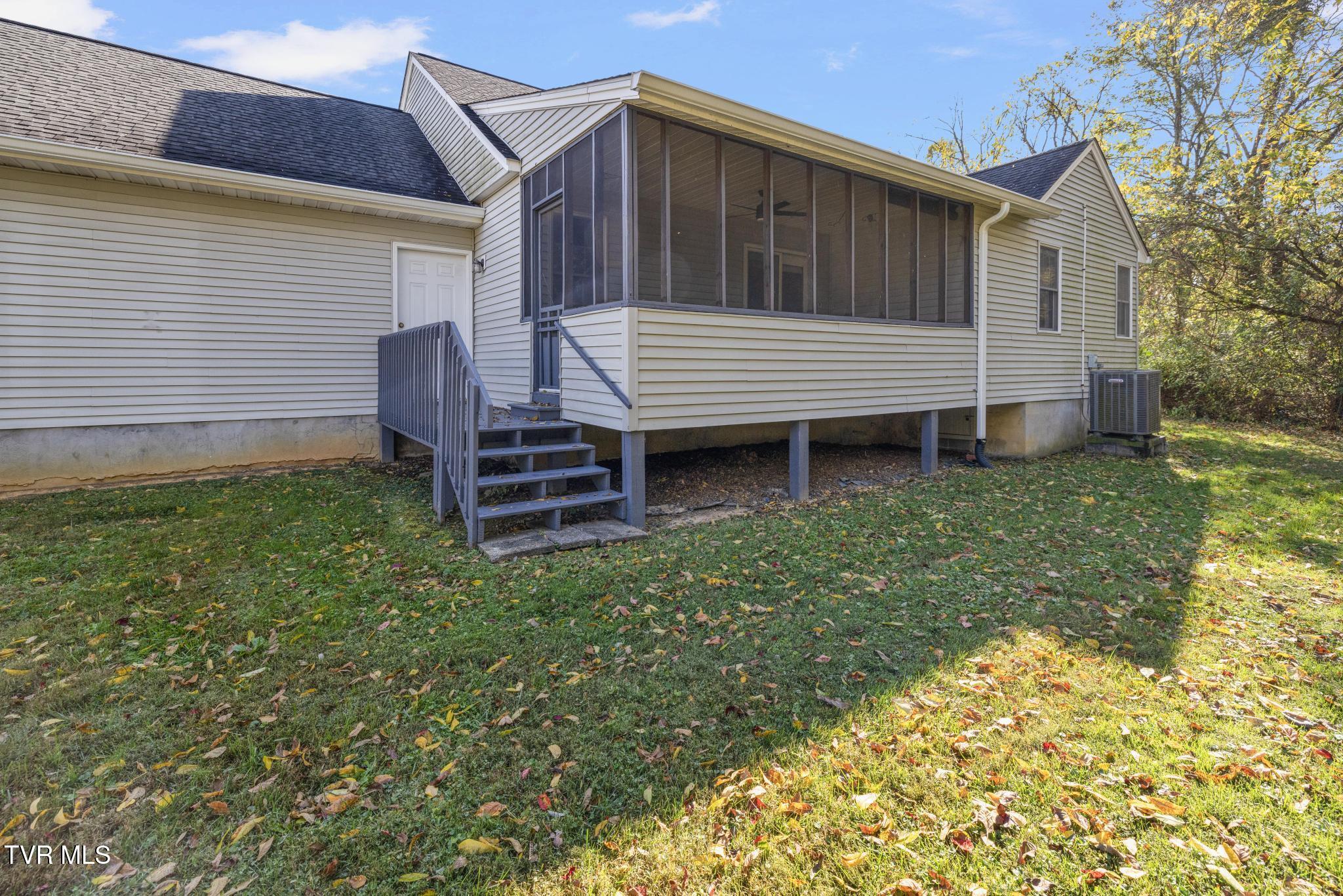 1725 West Lakeview Drive 31