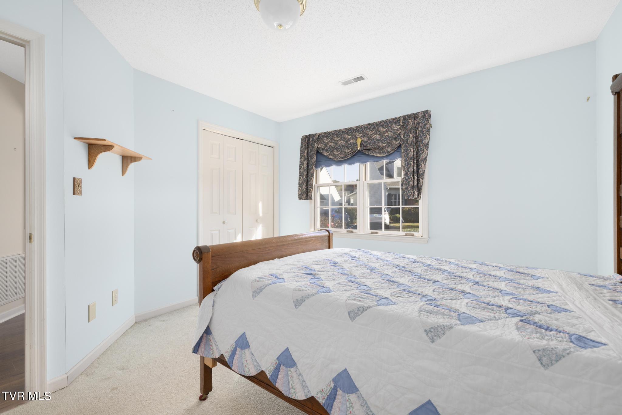1725 West Lakeview Drive 31
