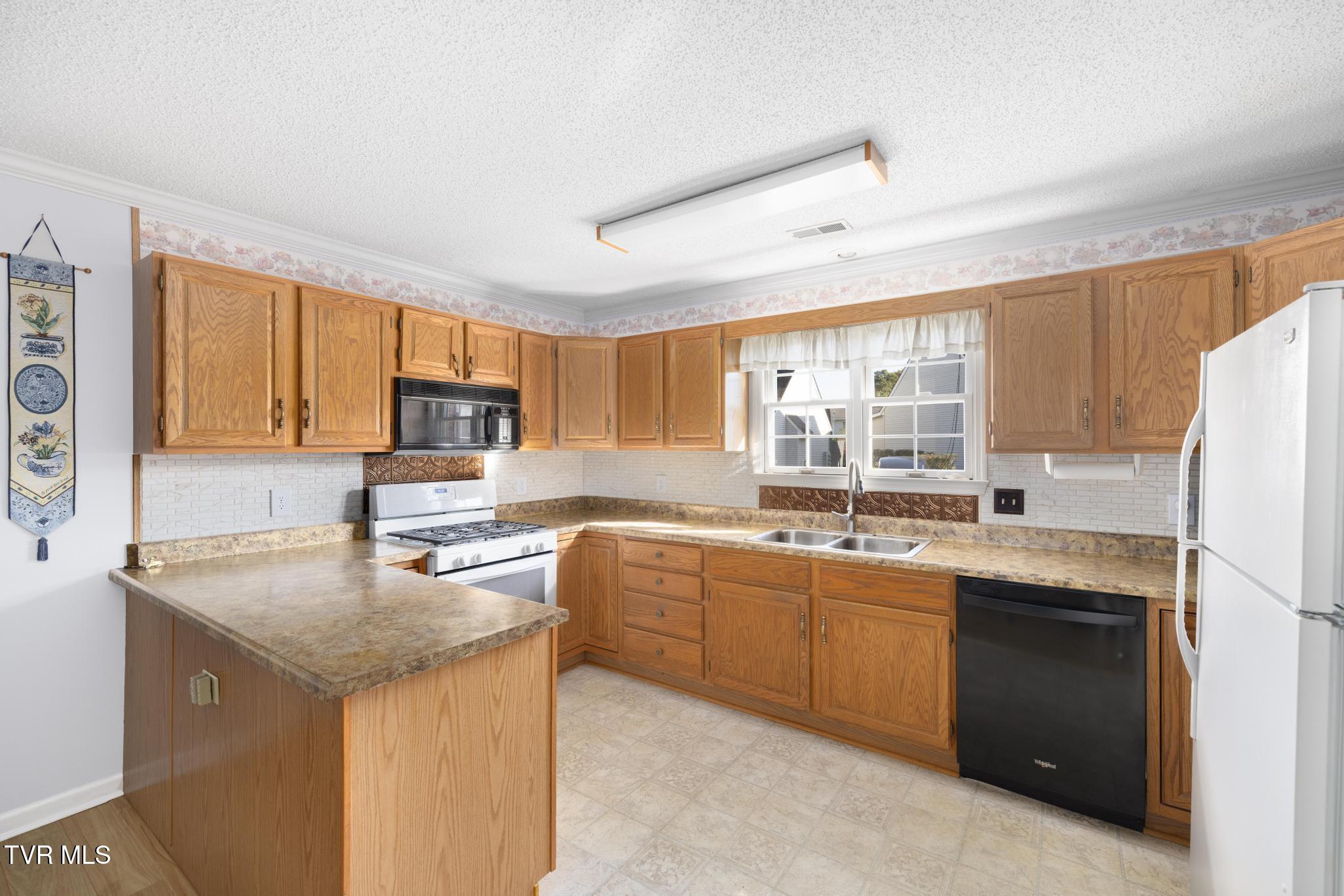 1725 West Lakeview Drive 31