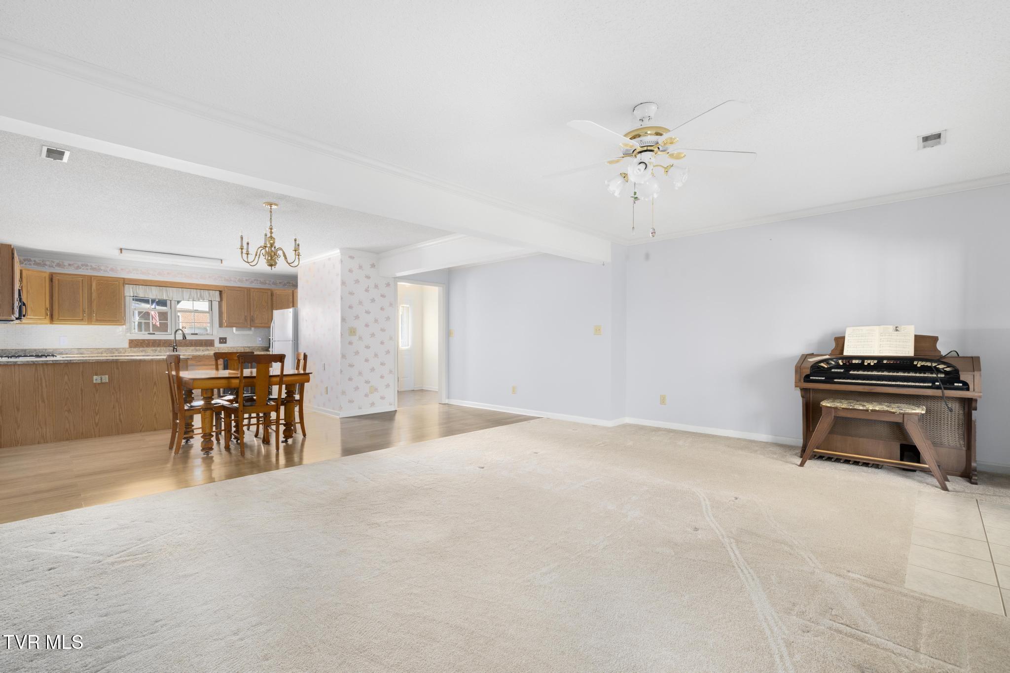 1725 West Lakeview Drive 31
