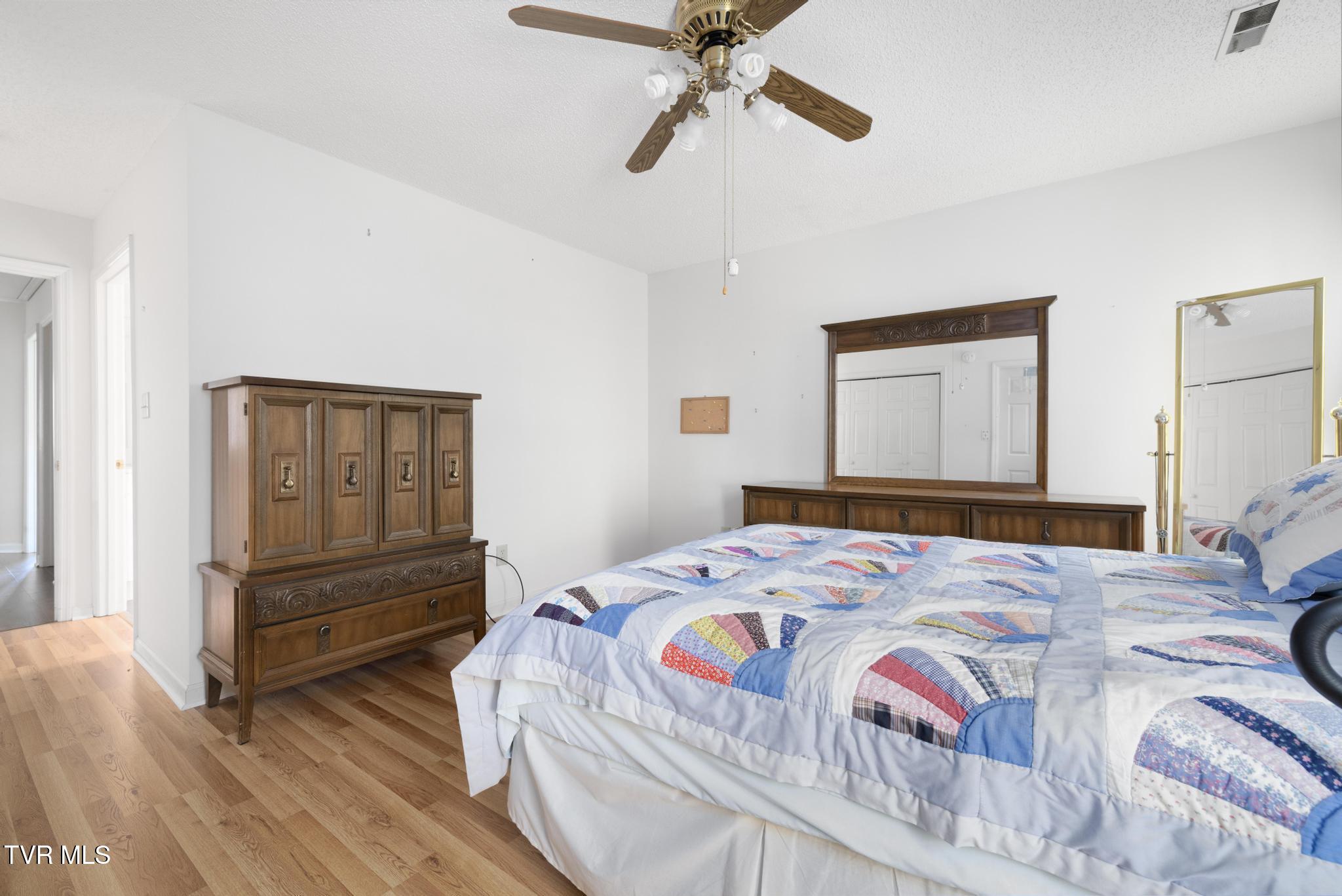 1725 West Lakeview Drive 31