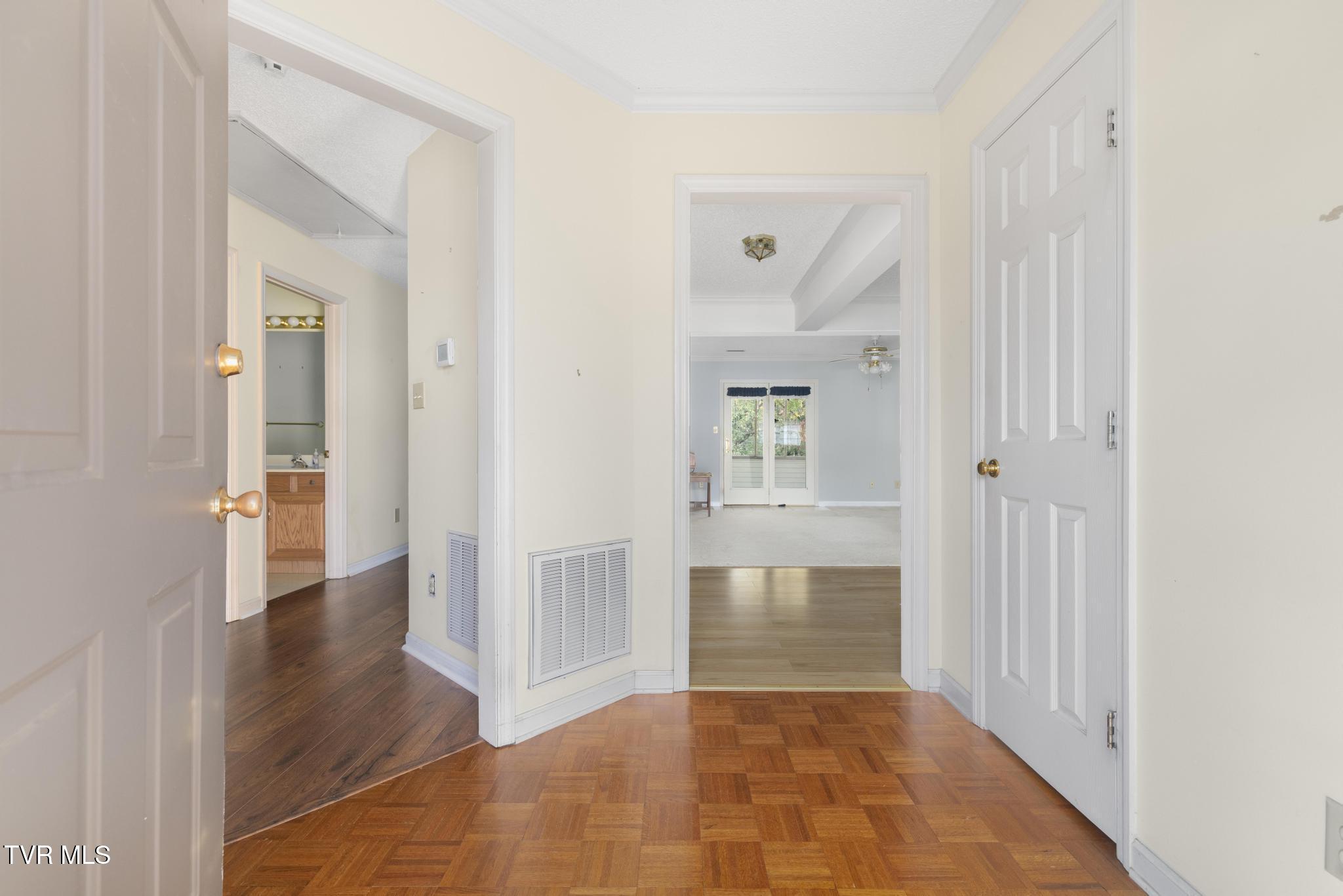 1725 West Lakeview Drive 31