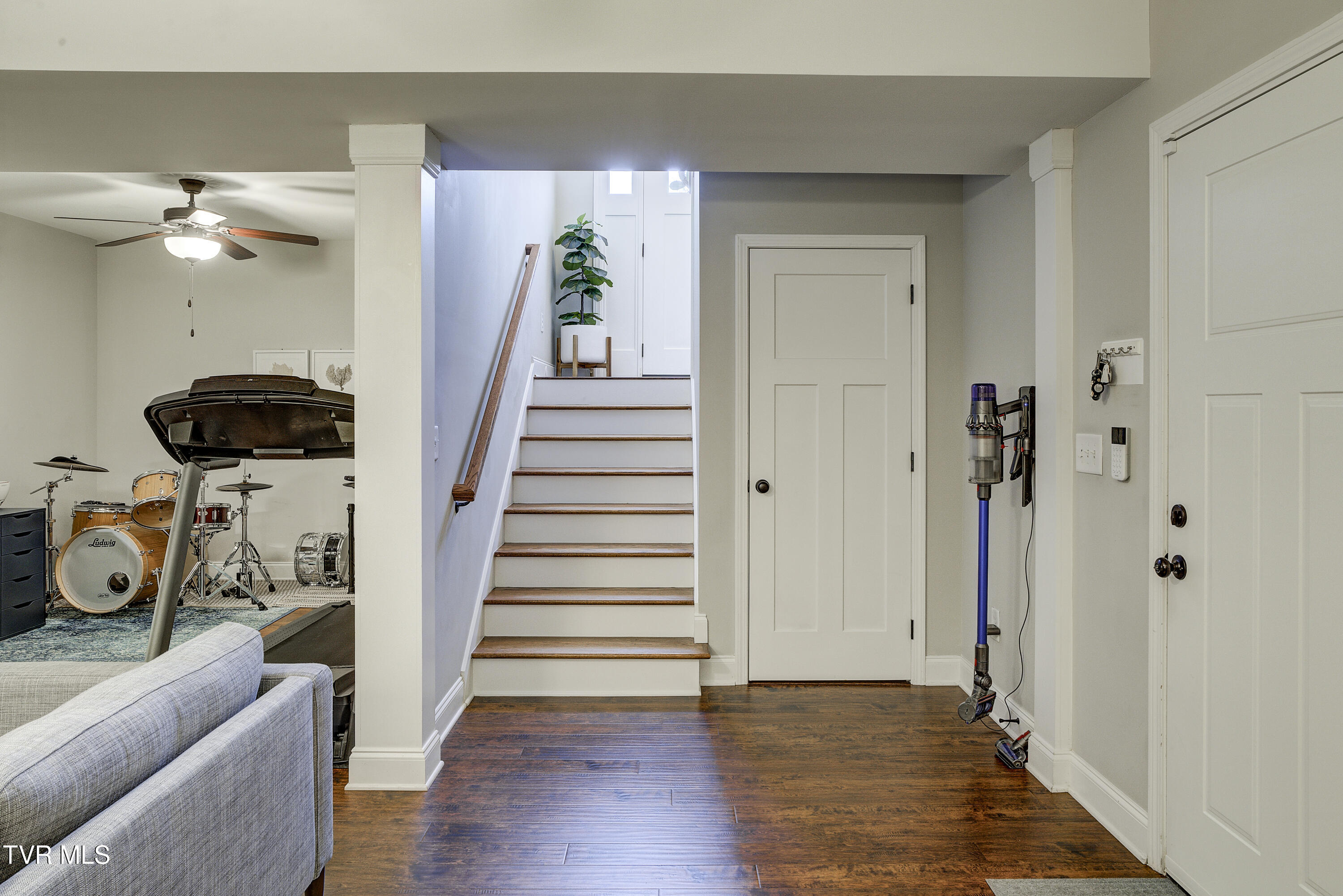 120 Hopper Road