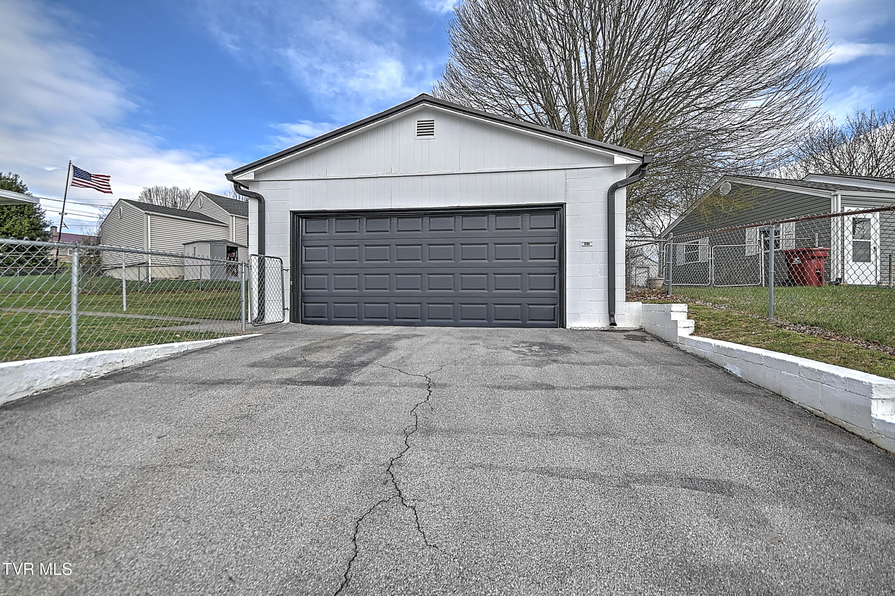 1017 Harding Avenue