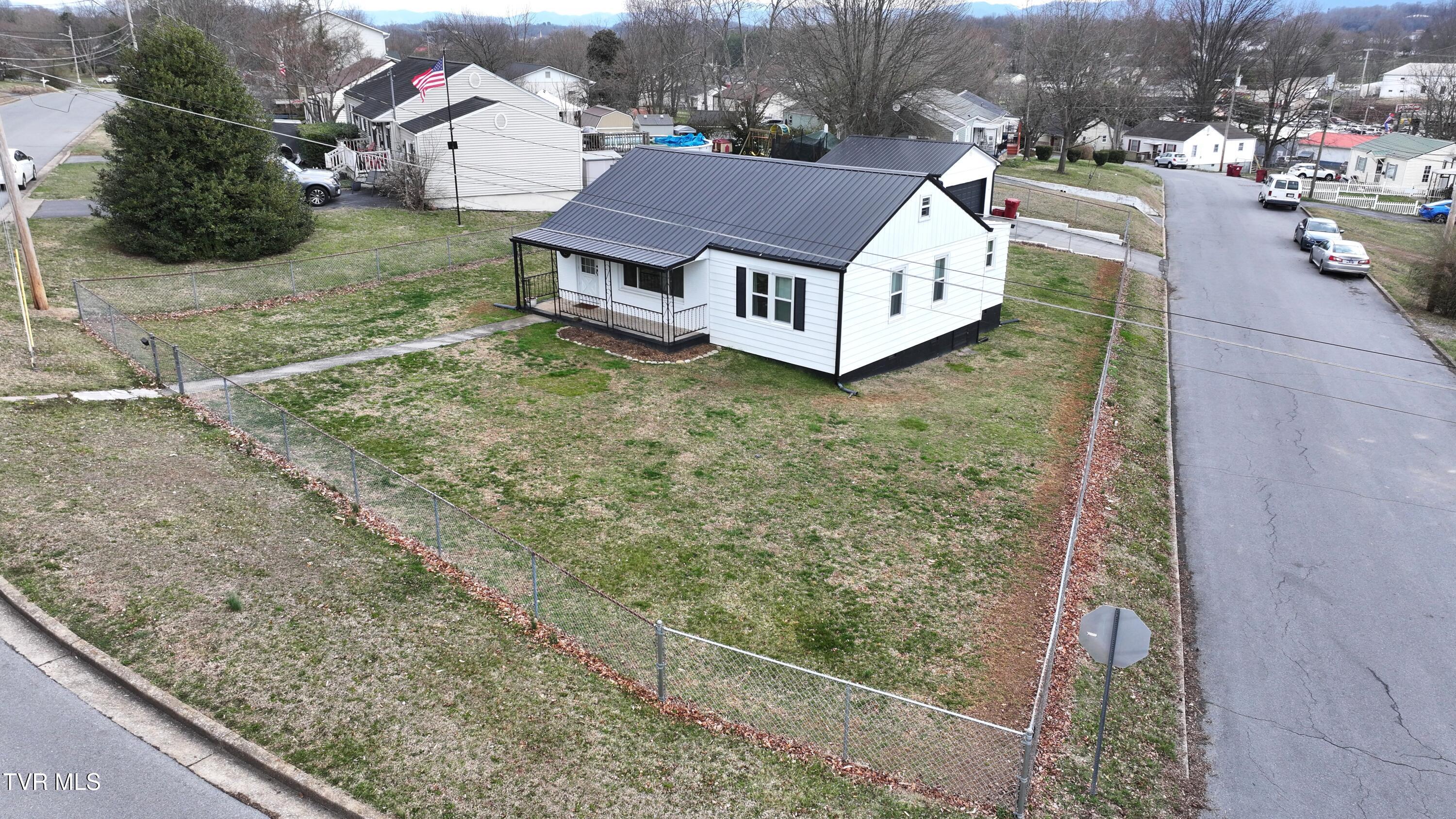 1017 Harding Avenue