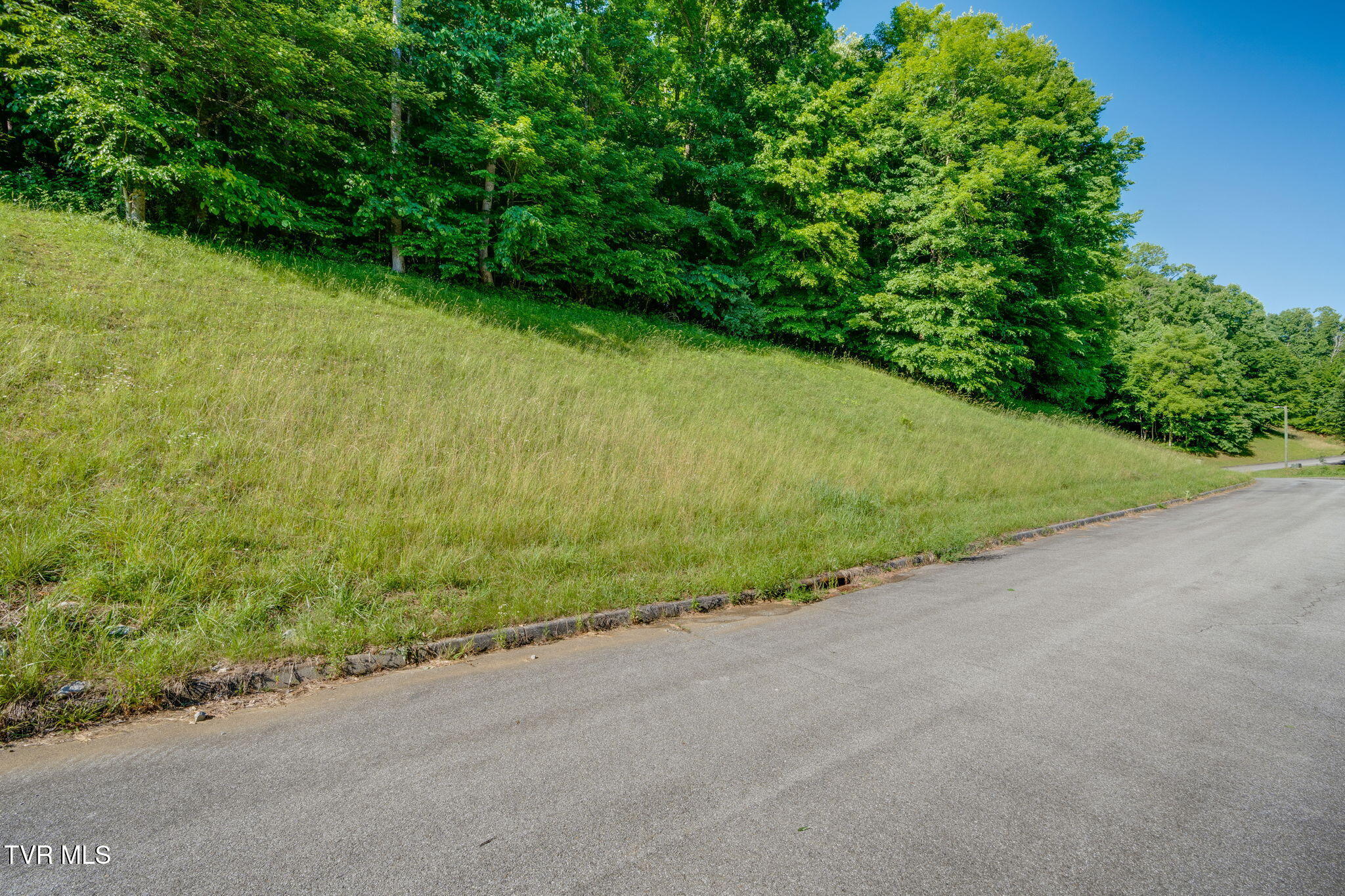 160 & 170 Tailwater Road