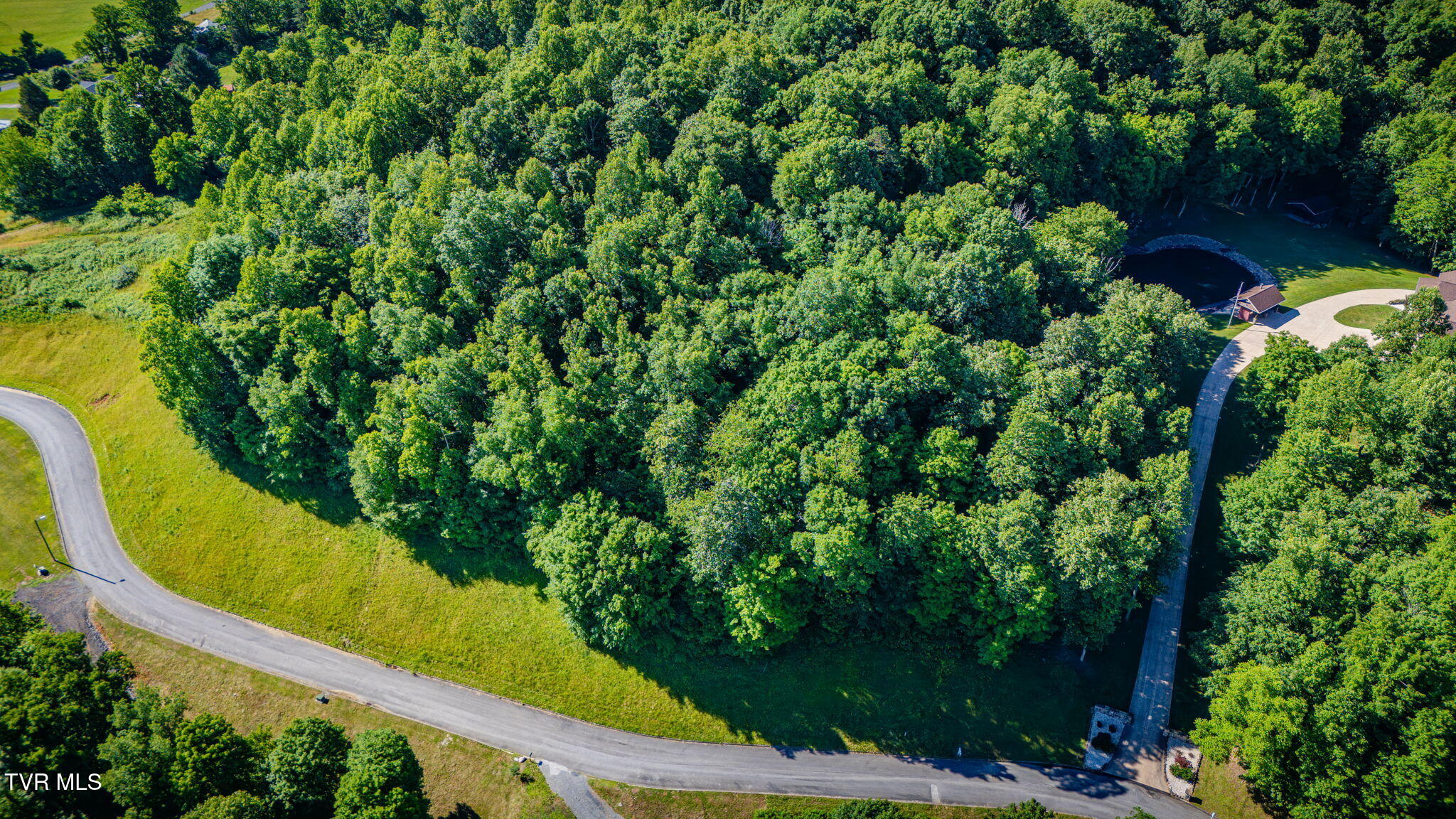160 & 170 Tailwater Road