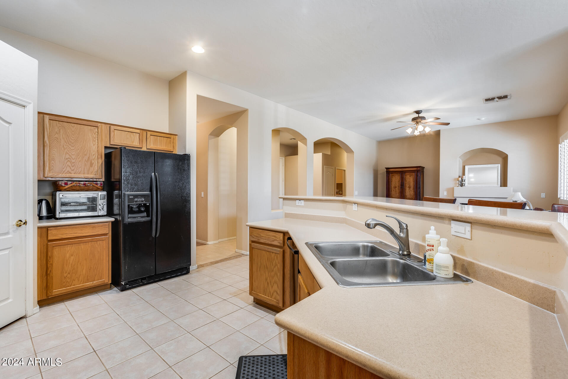 7343 W ROWEL Road