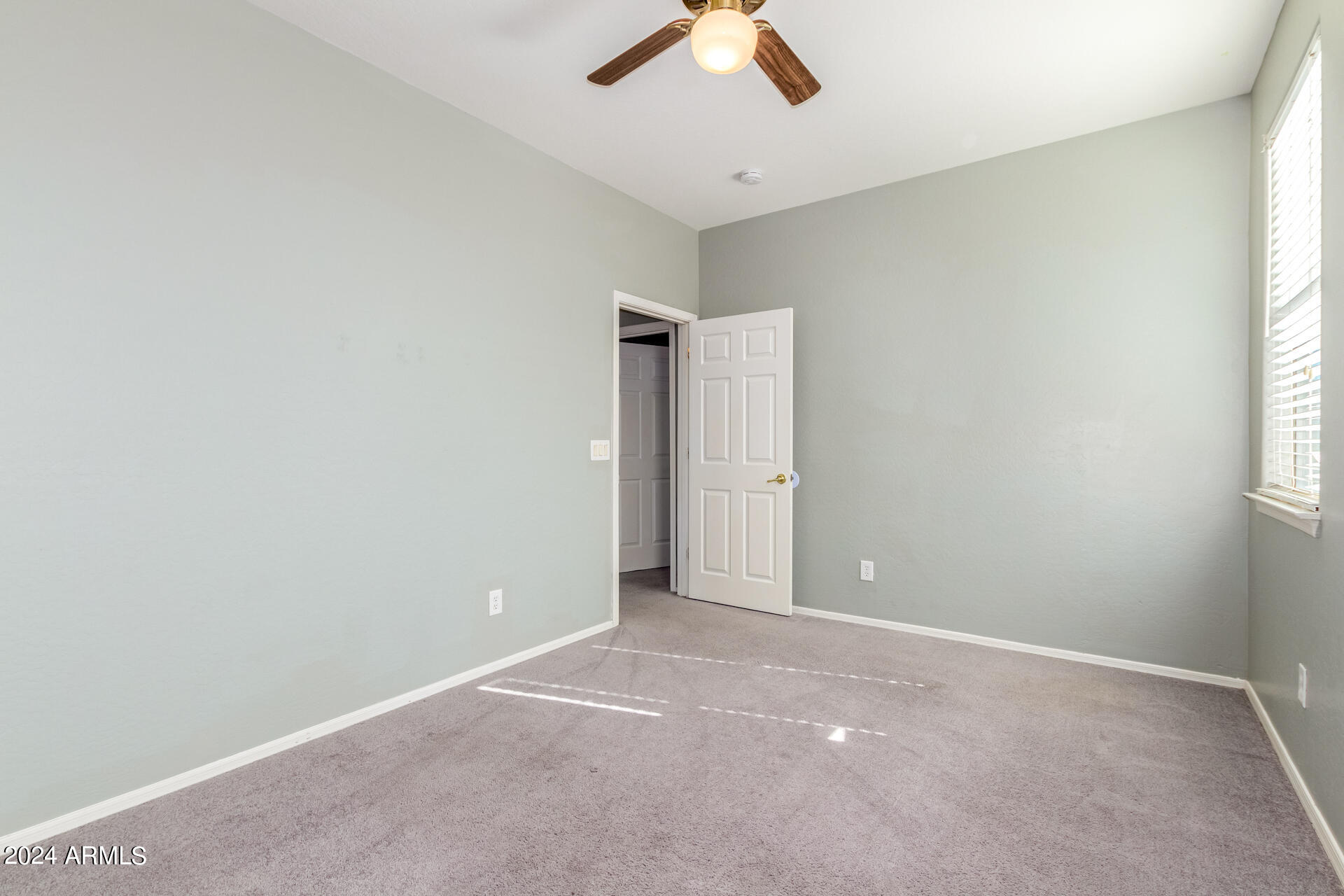 5606 W CARSON Road