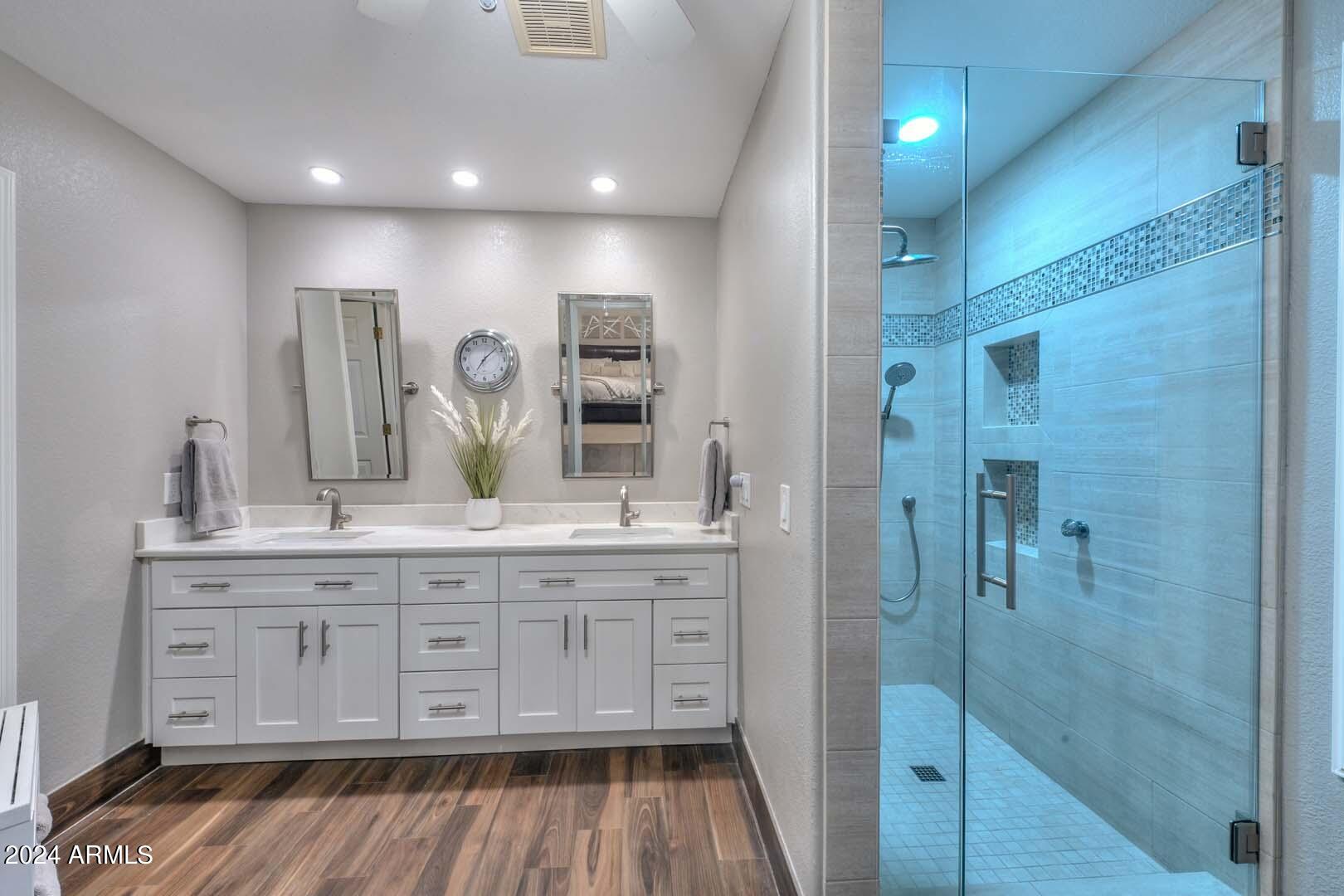 6380 W VIA MONTOYA Drive