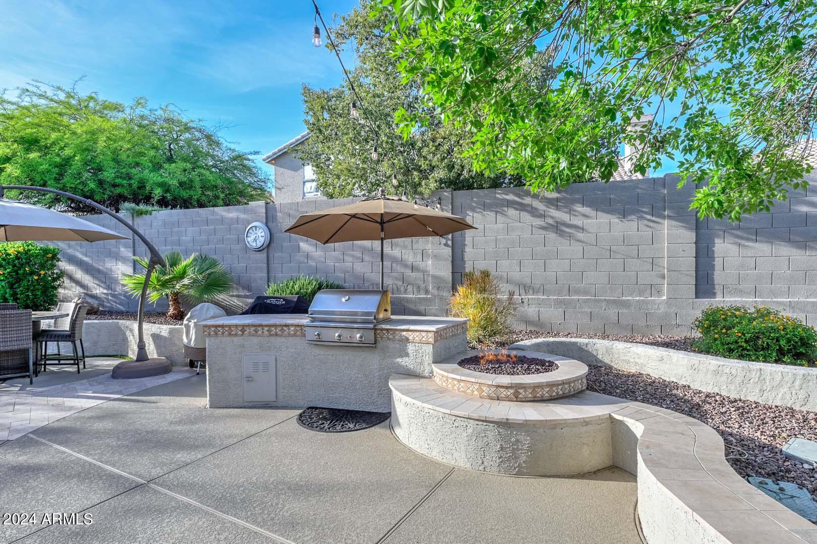 6380 W VIA MONTOYA Drive