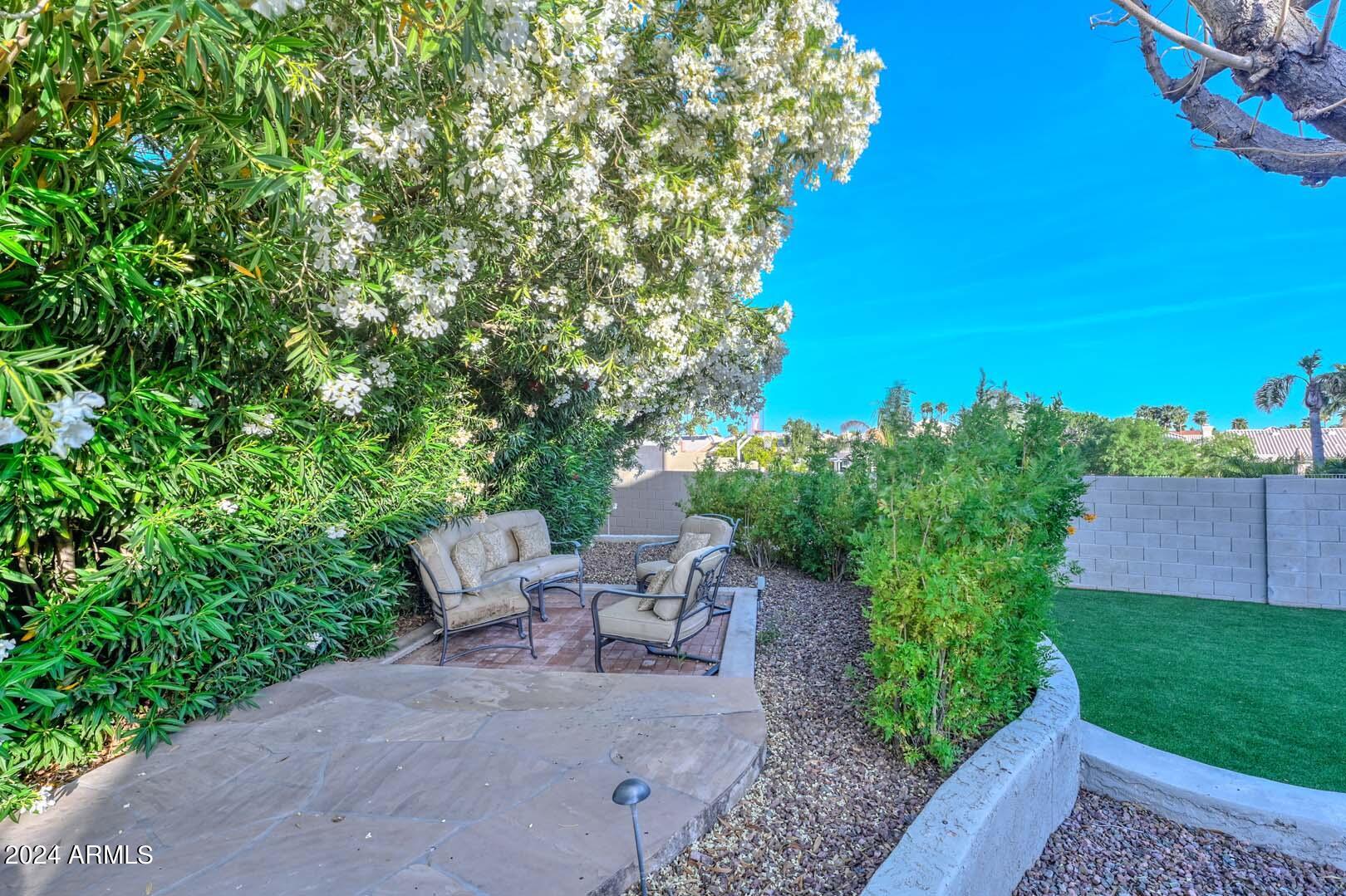 6380 W VIA MONTOYA Drive