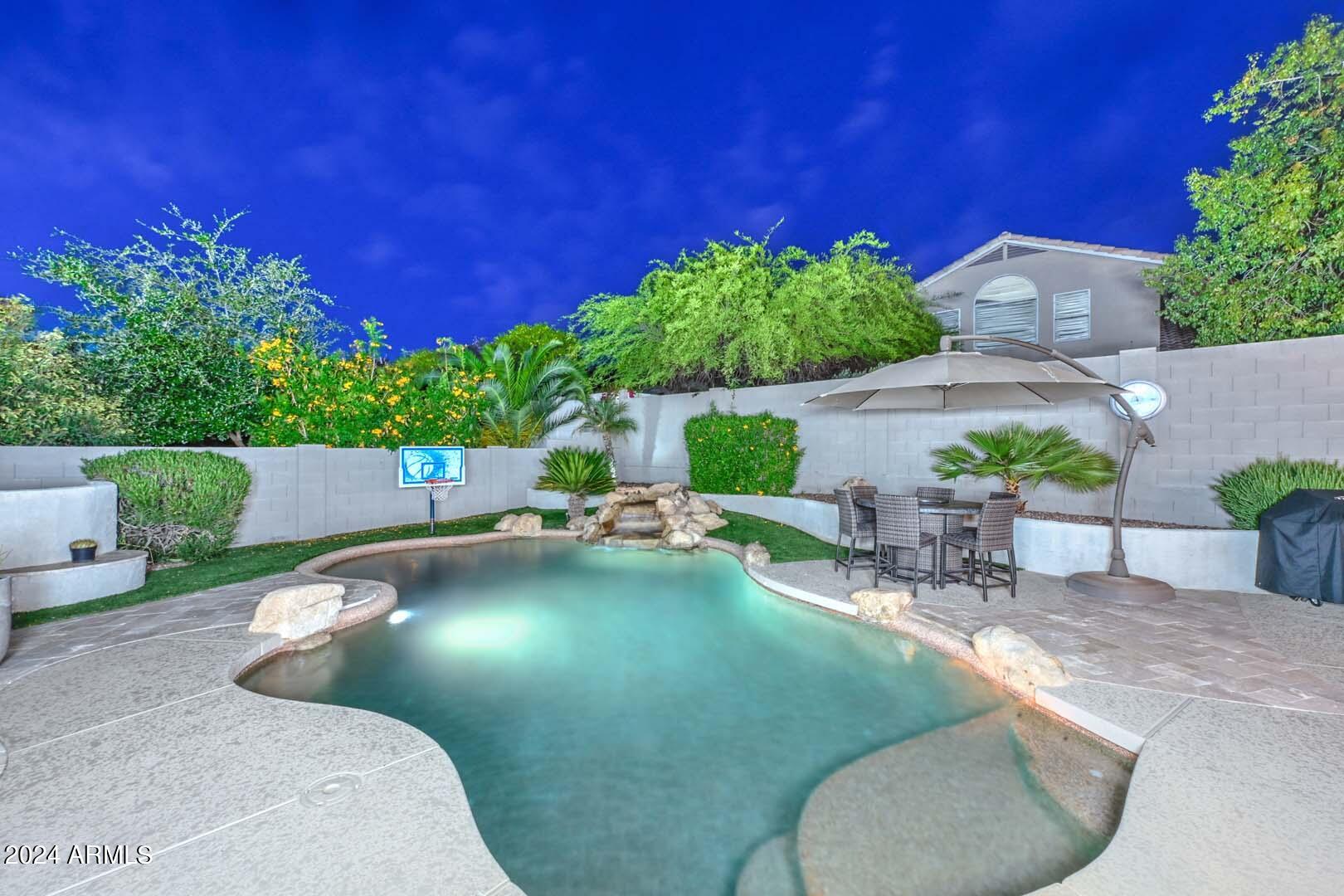 6380 W VIA MONTOYA Drive