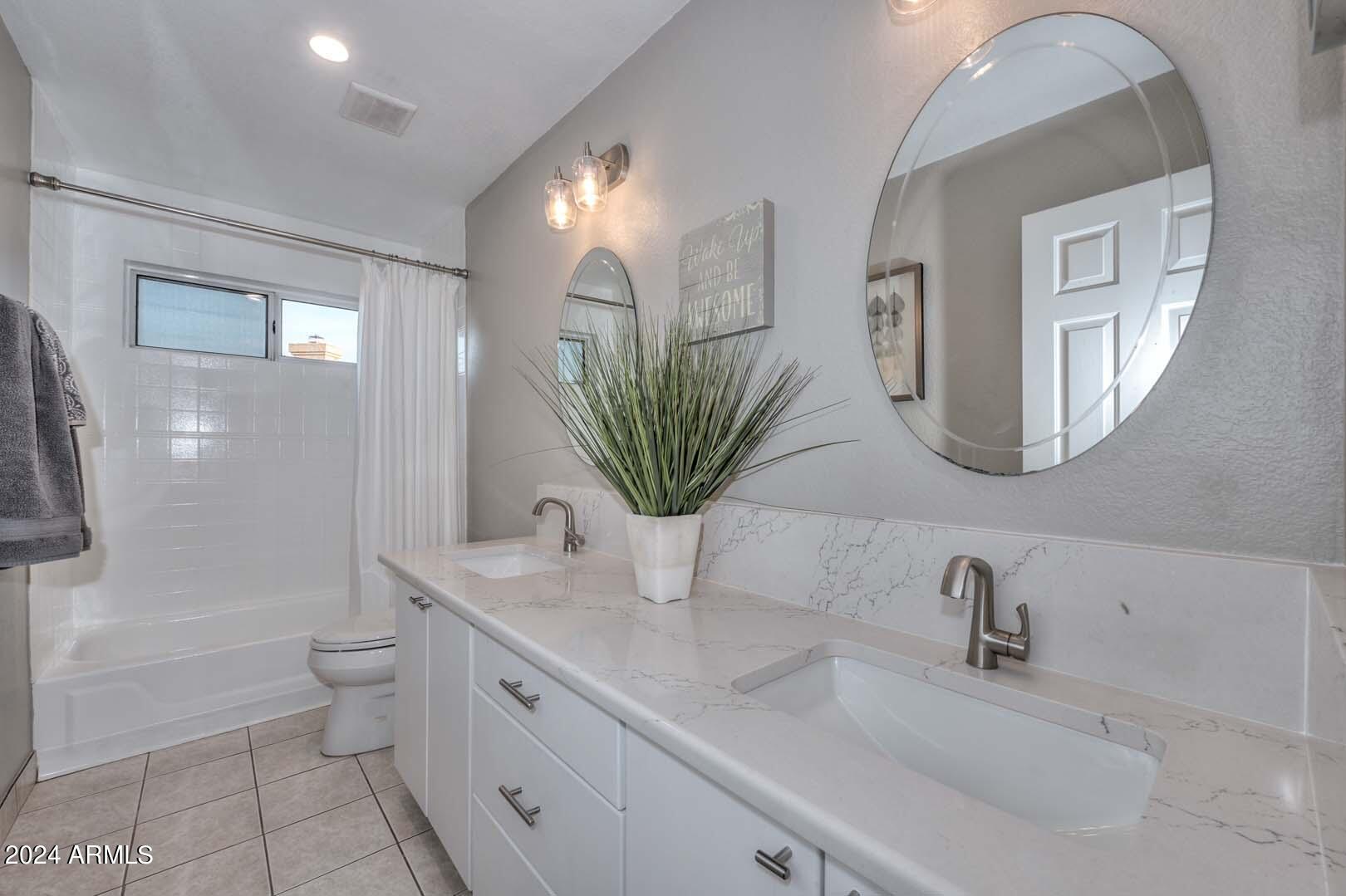 6380 W VIA MONTOYA Drive