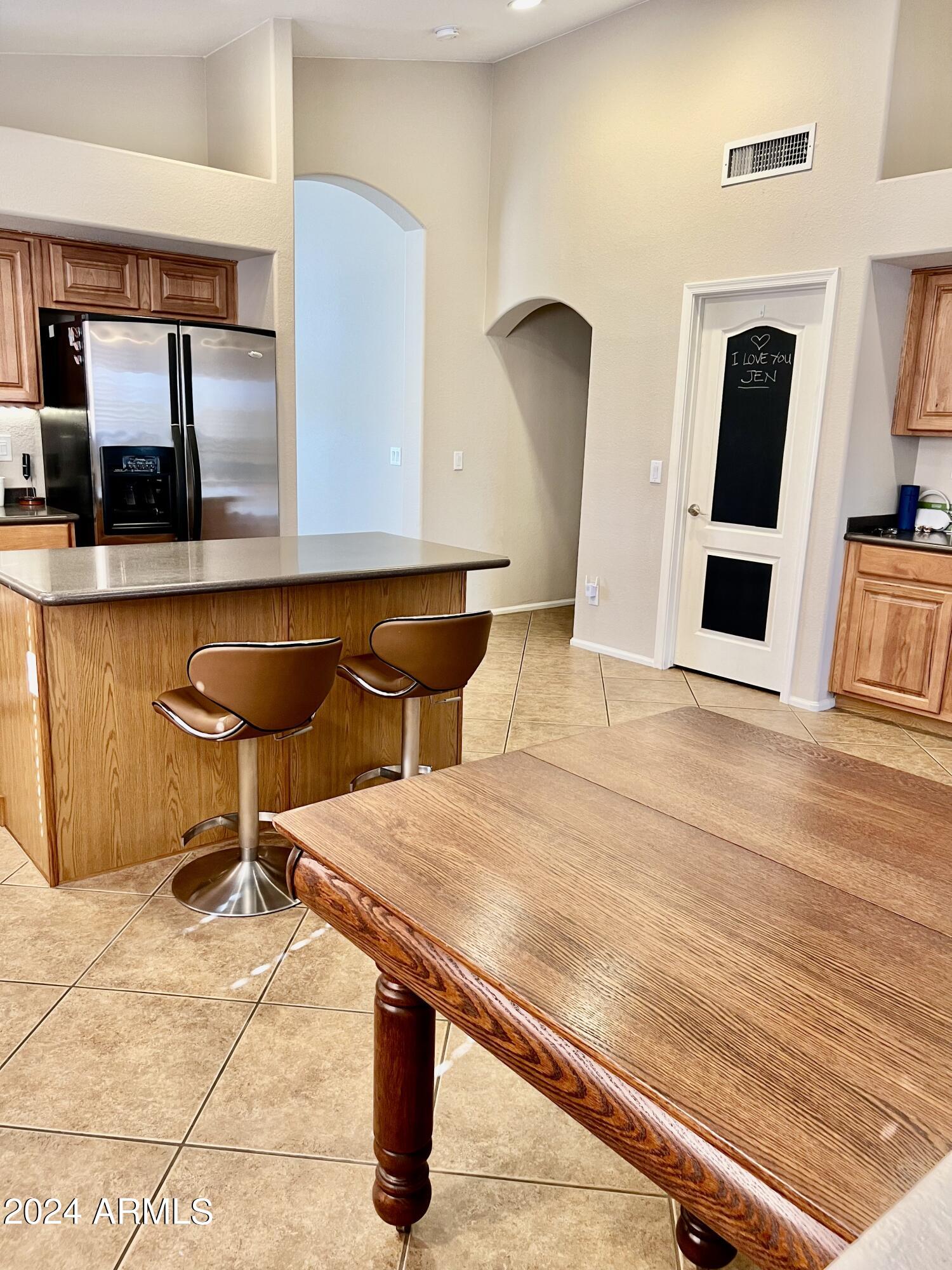 2321 W HEDGEHOG Place
