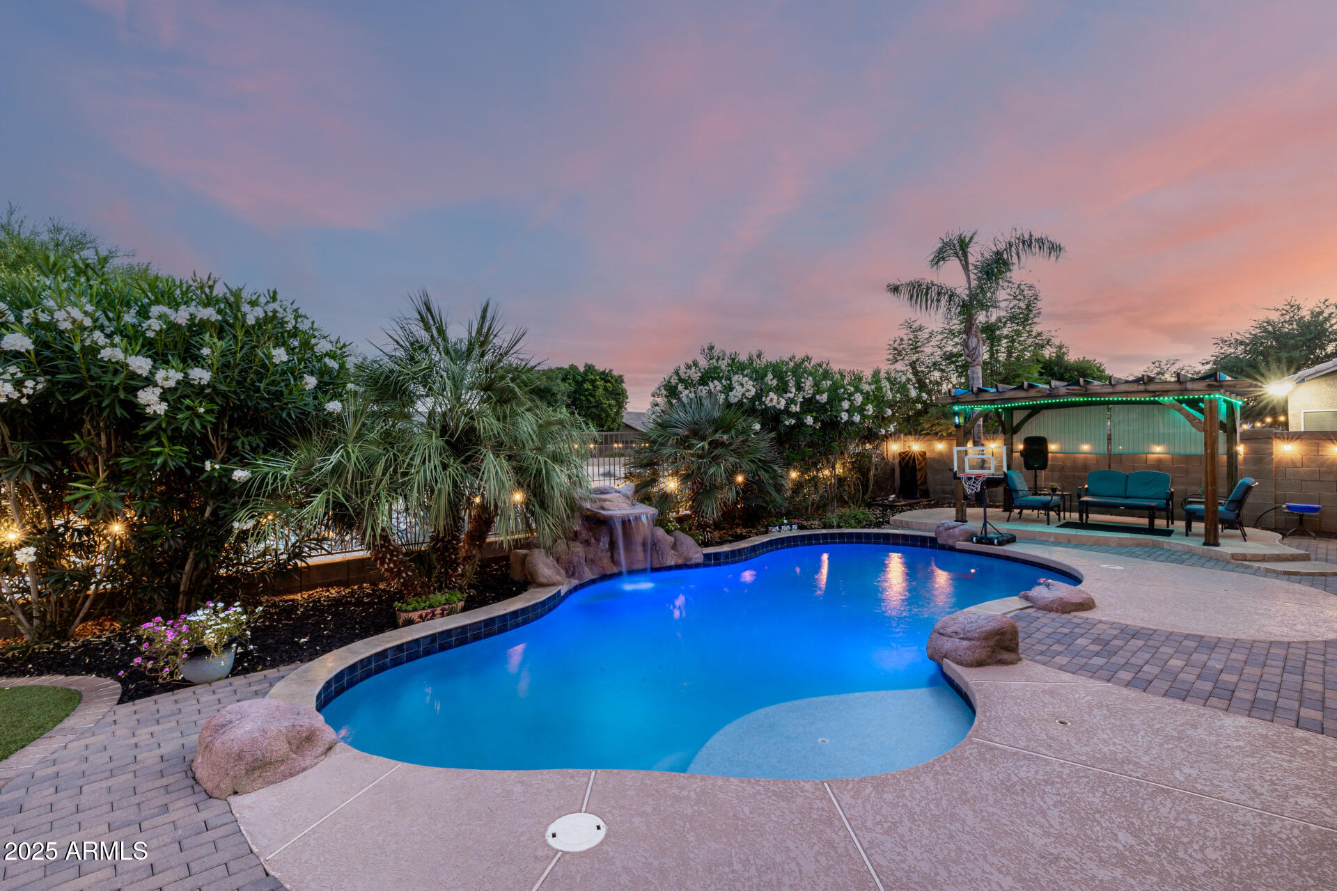 6971 W EL CORTEZ Place