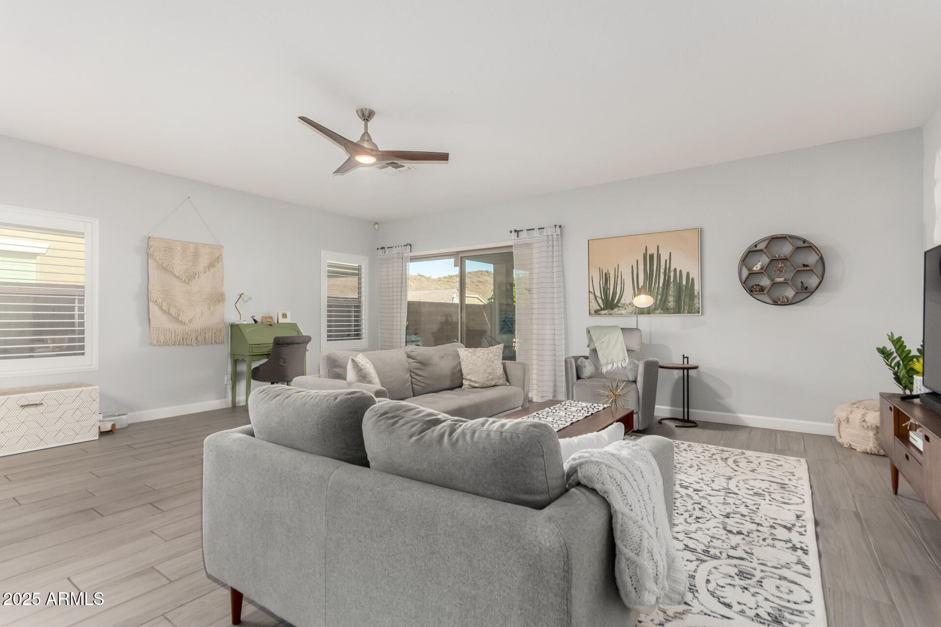 5113 W Molly Lane