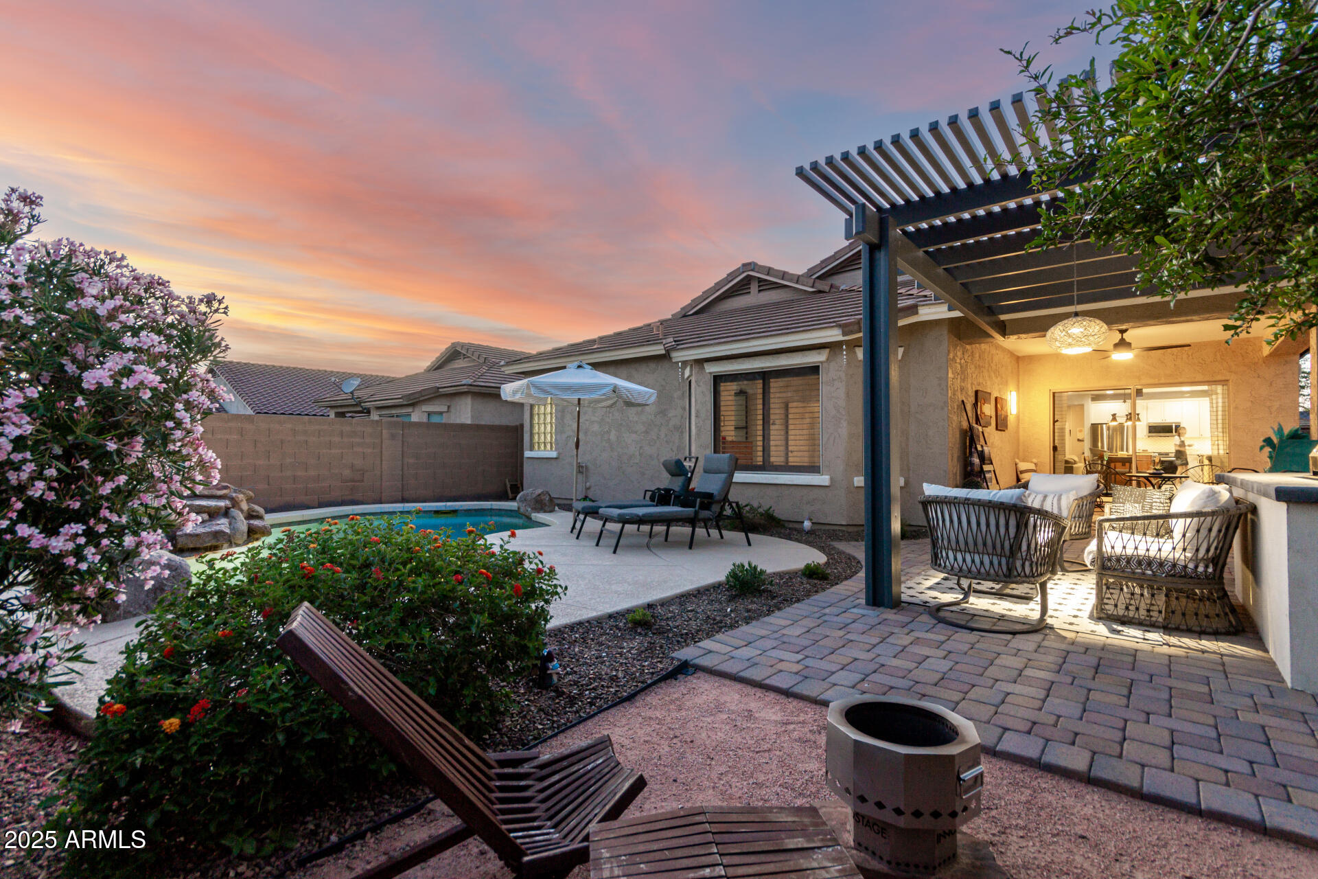 5113 W Molly Lane