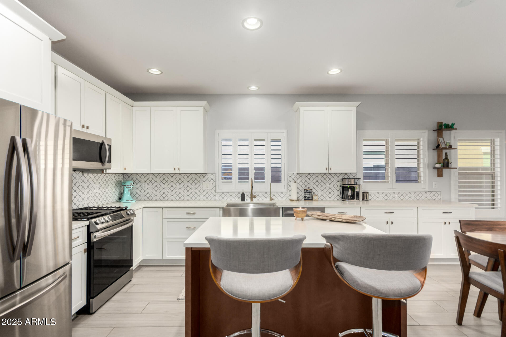 5113 W Molly Lane