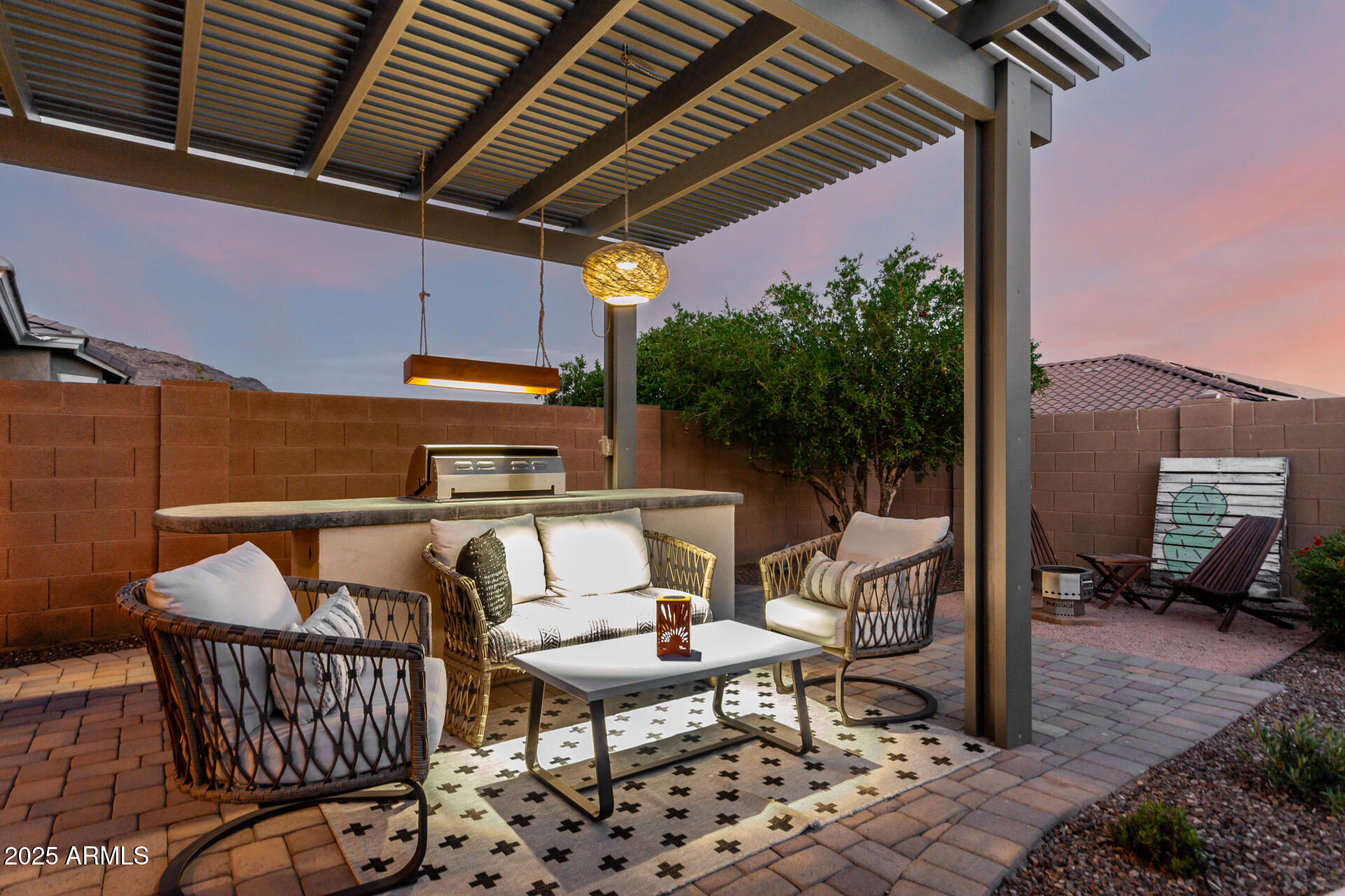 5113 W Molly Lane