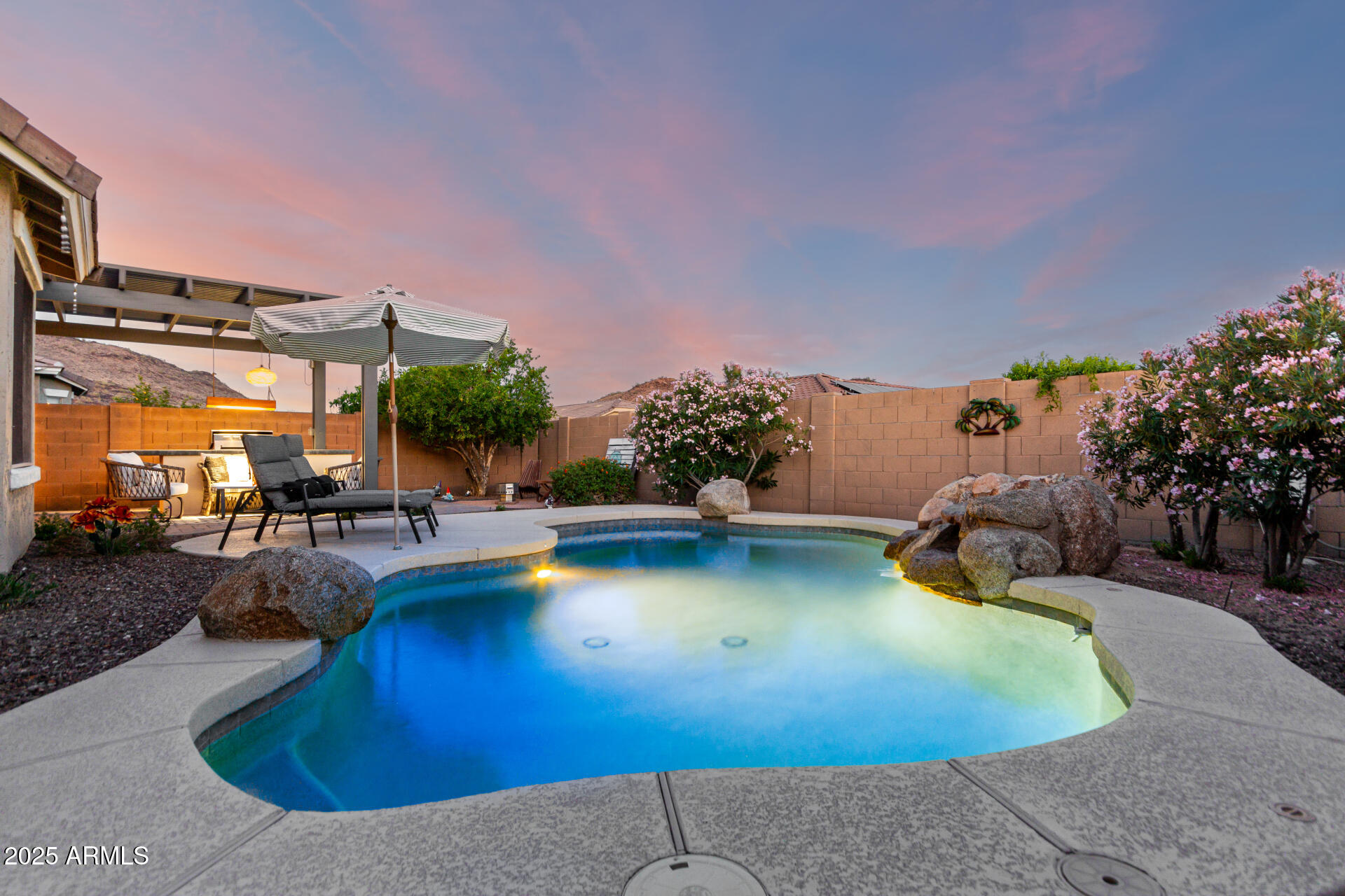 5113 W Molly Lane