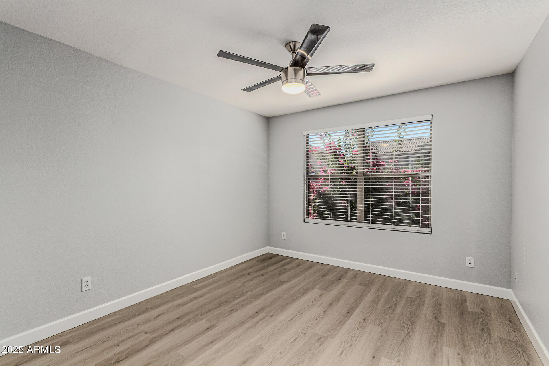 6410 W BUCKSKIN Trail