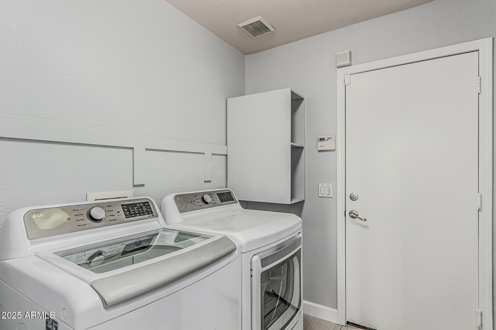 6410 W BUCKSKIN Trail