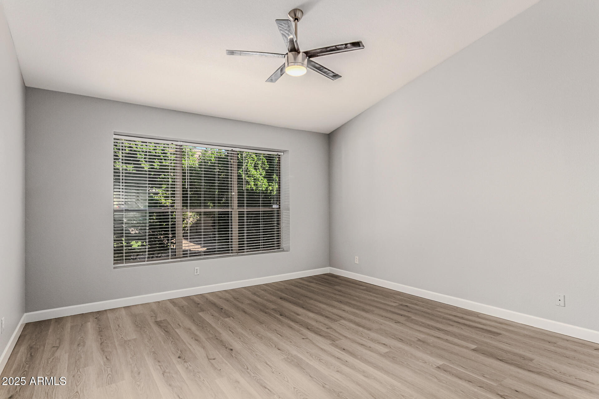 6410 W BUCKSKIN Trail