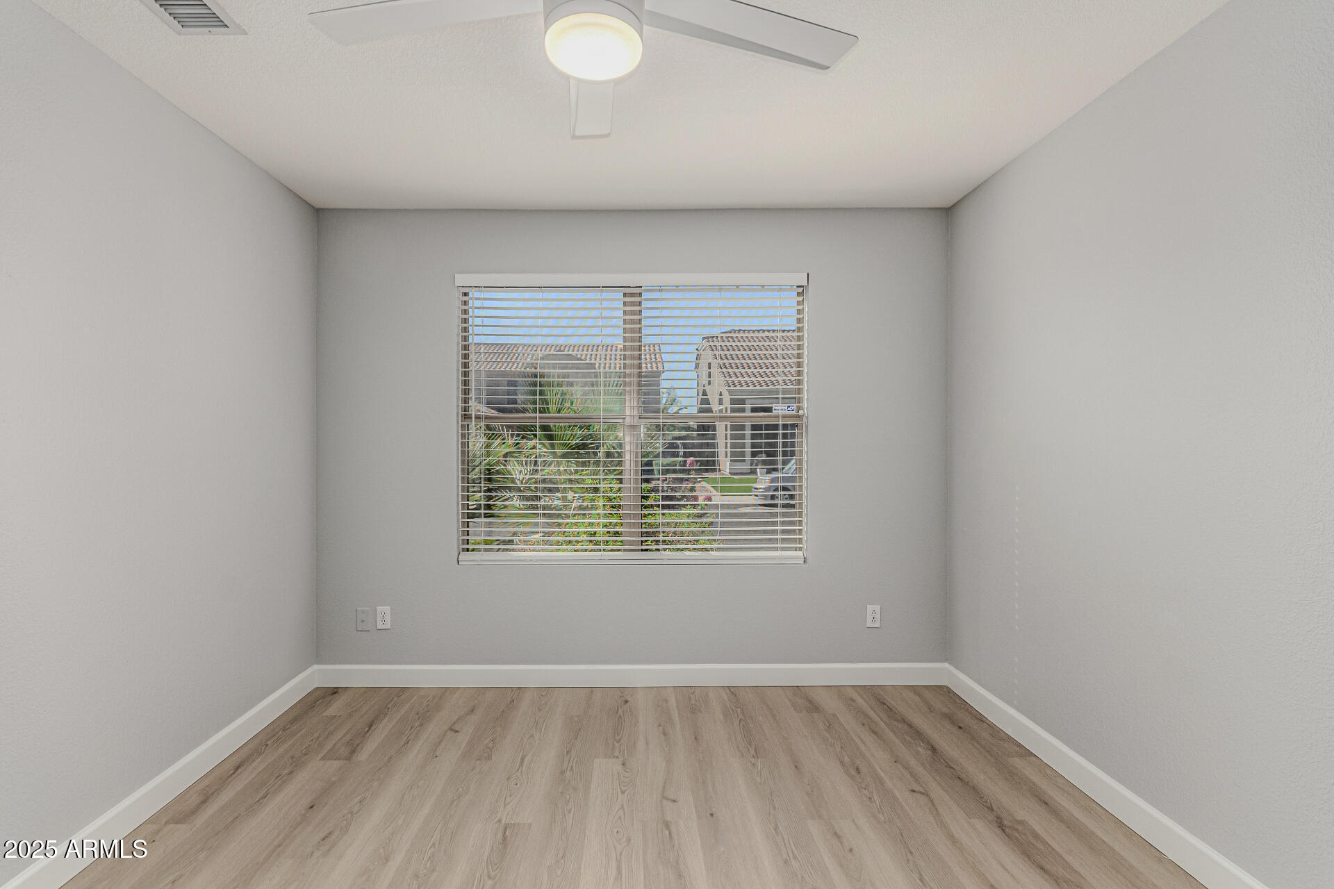 6410 W BUCKSKIN Trail