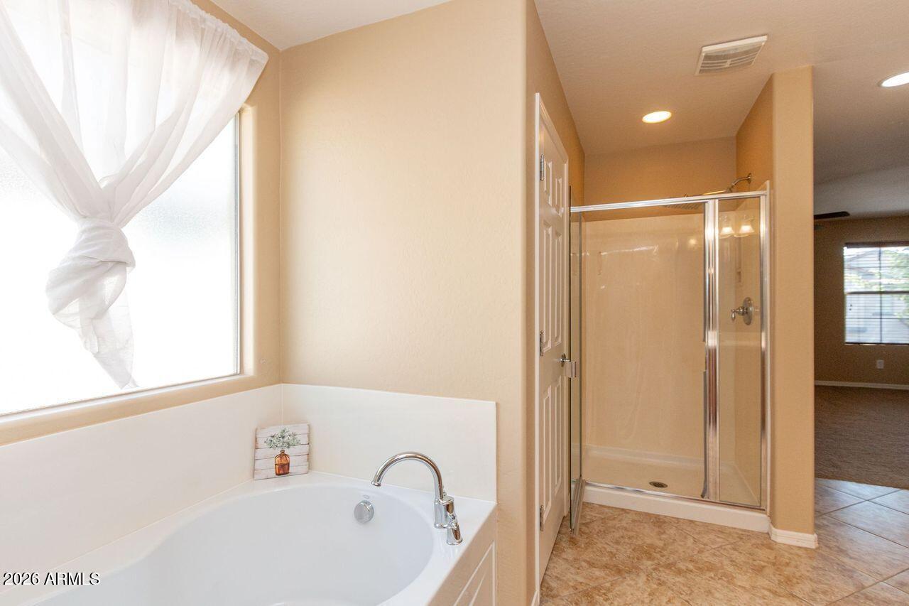 2526 W DESERT VISTA Trail