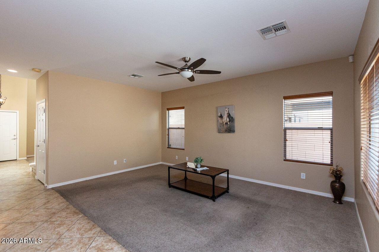 2526 W DESERT VISTA Trail