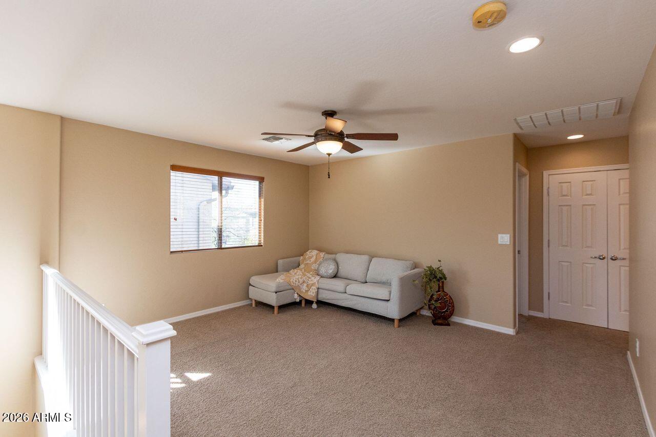 2526 W DESERT VISTA Trail