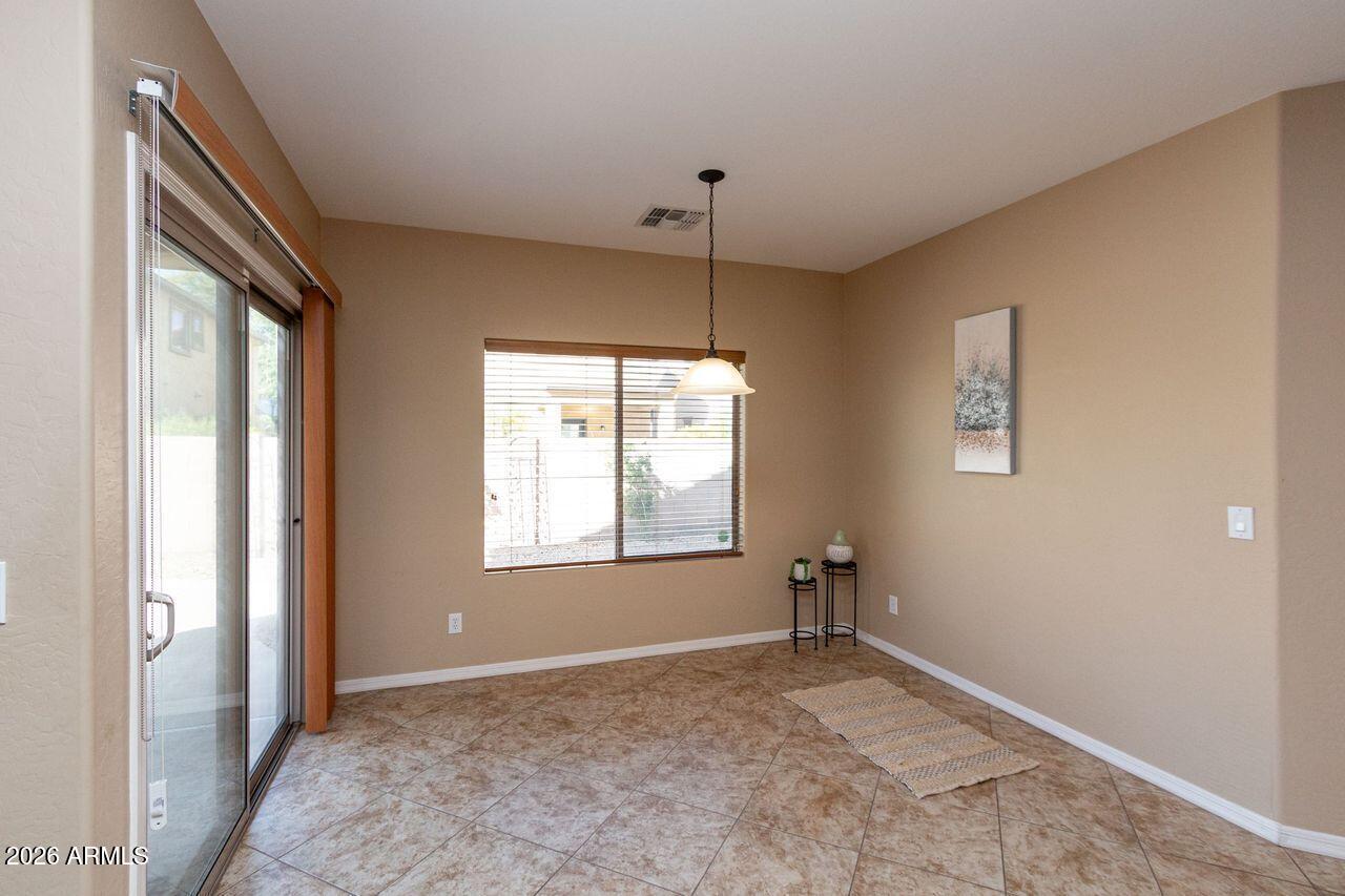 2526 W DESERT VISTA Trail