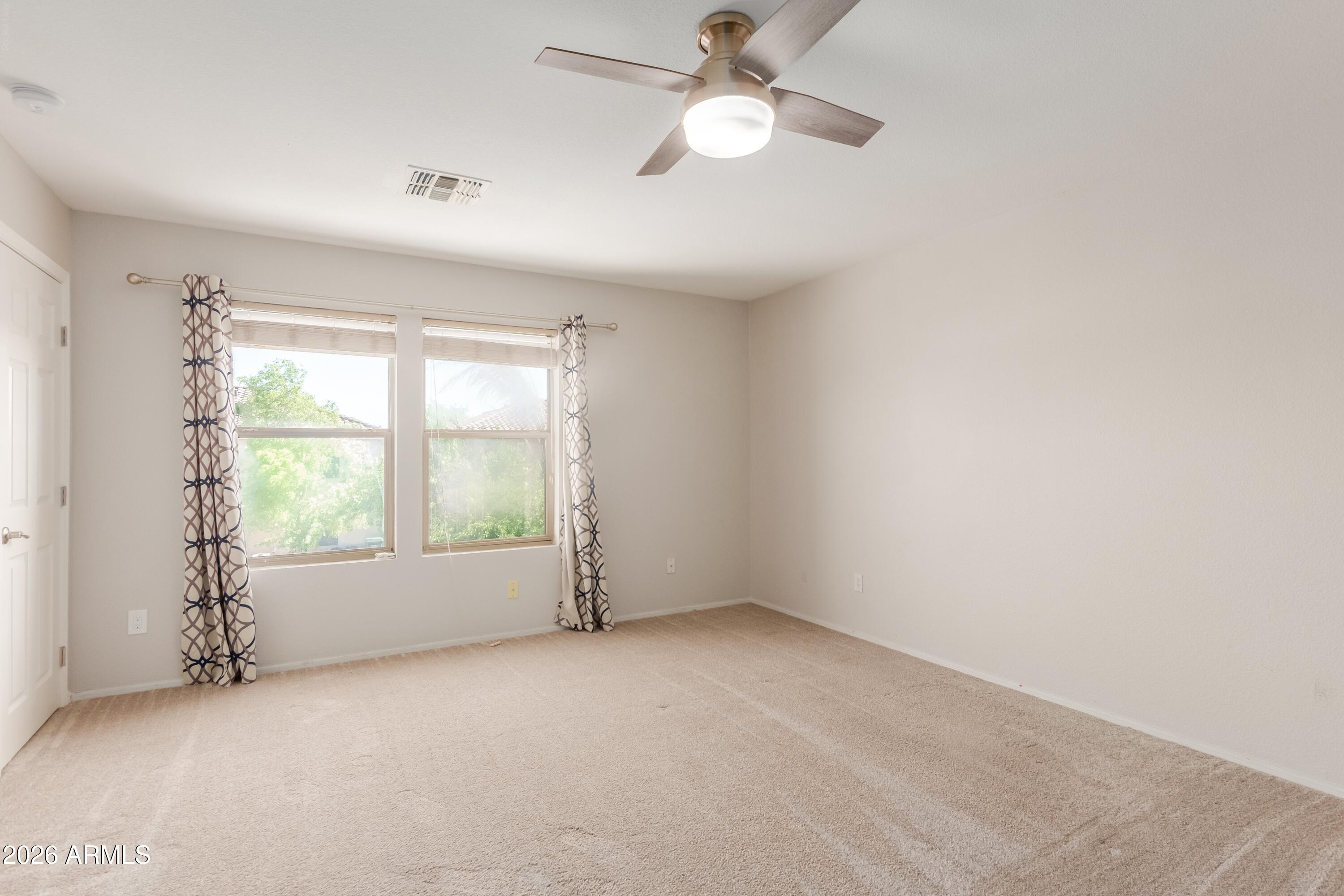 3219 W Molly Lane