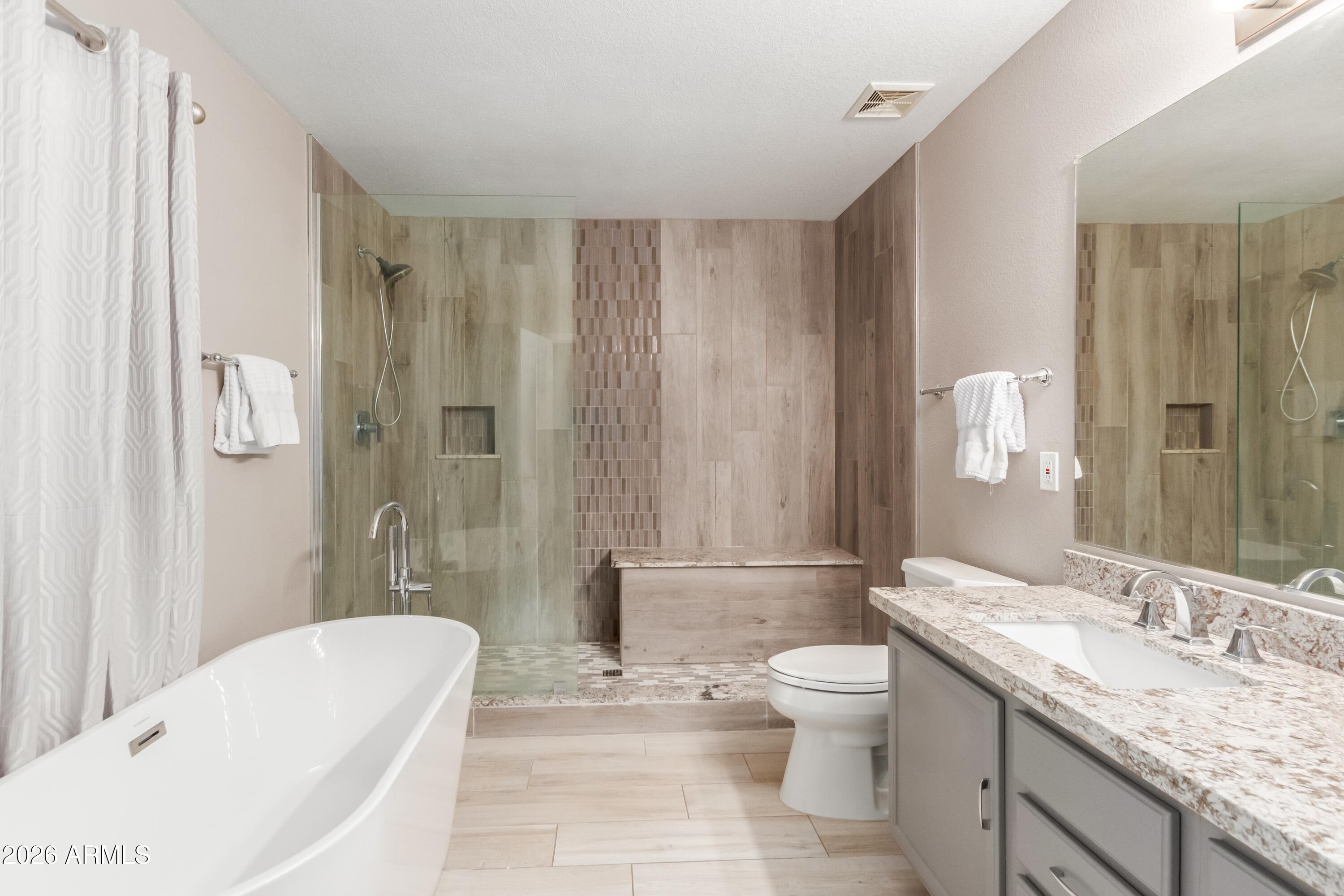 3219 W Molly Lane
