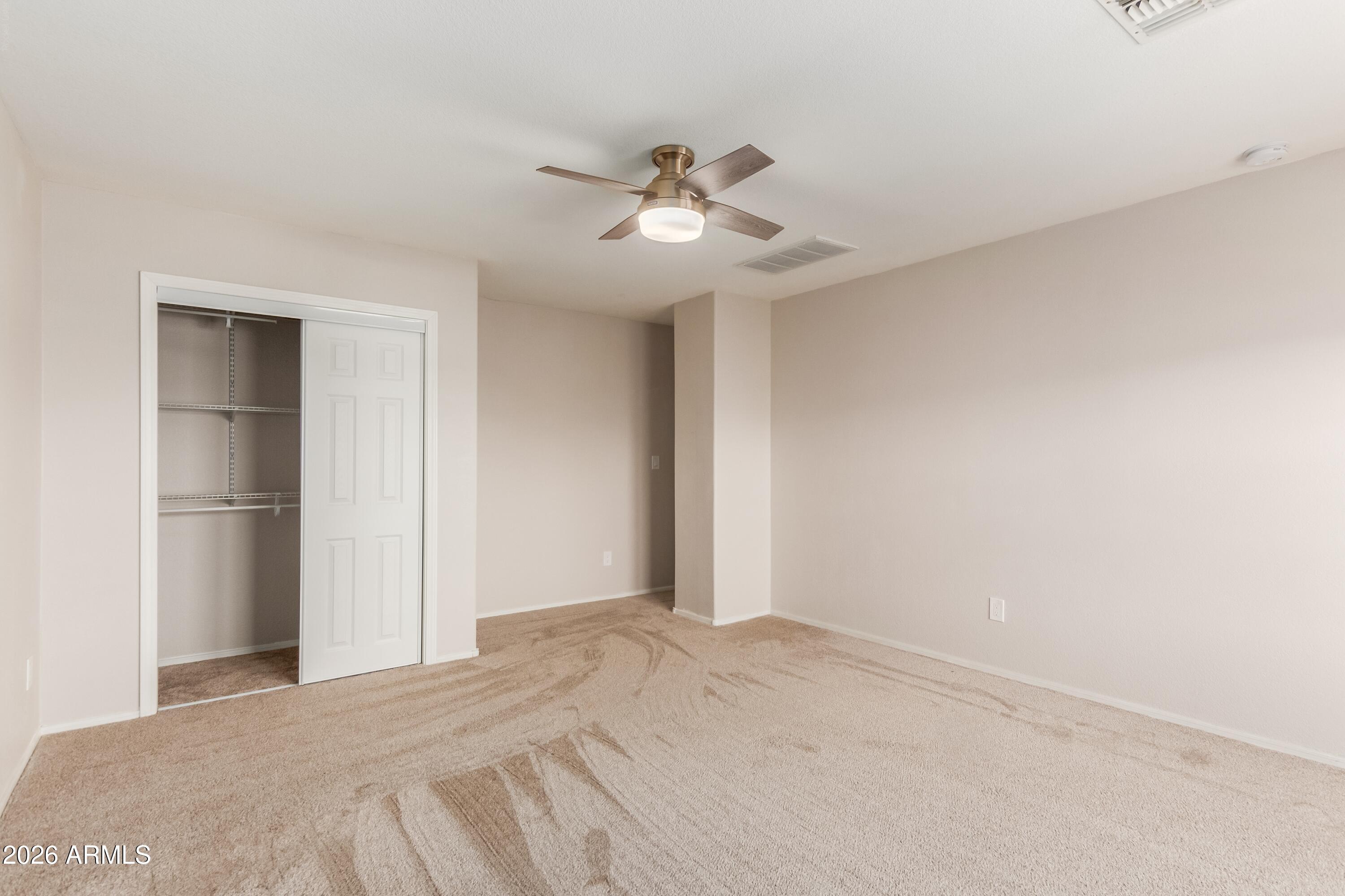 3219 W Molly Lane